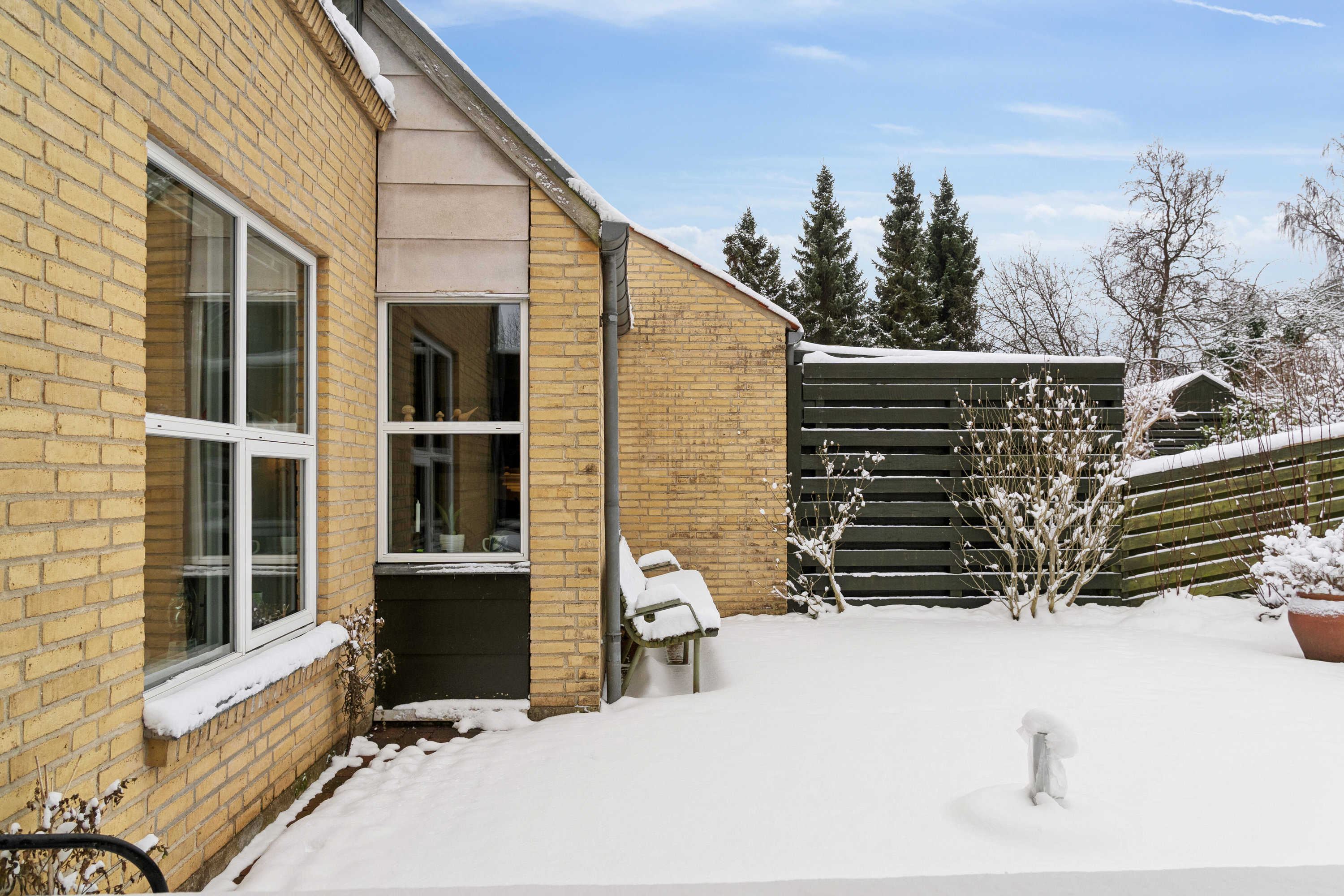 Fremhævet udendørs billede i fuldskærmstilstand. Billede af Møllegårdsvej 51B, 8600 Silkeborg