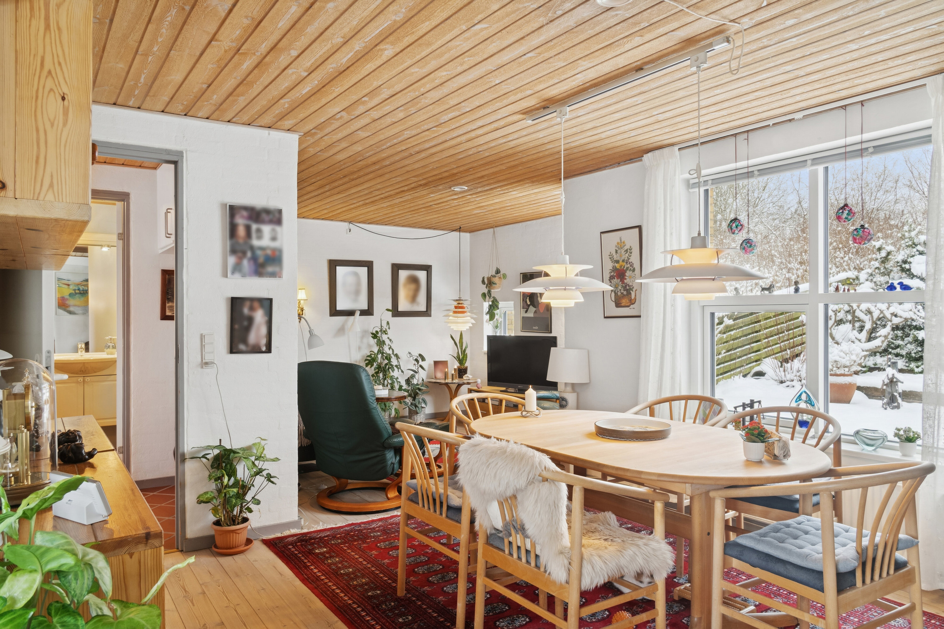 Fremhævet spisestue billede i fuldskærmstilstand. Billede af Møllegårdsvej 51B, 8600 Silkeborg