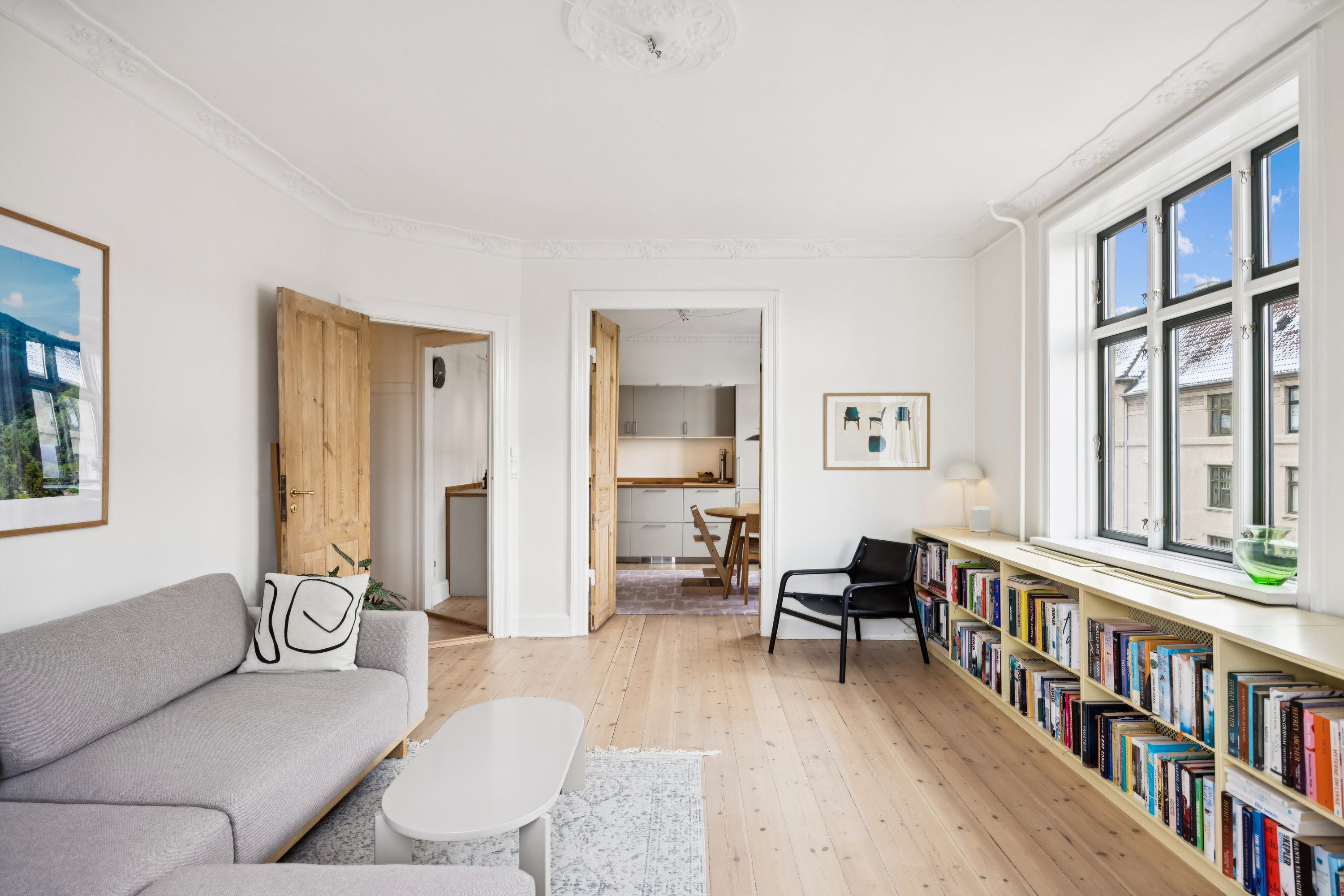 Fremhævet stue billede i fuldskærmstilstand. Billede af Borups Alle 112, 4. th., 2000 Frederiksberg