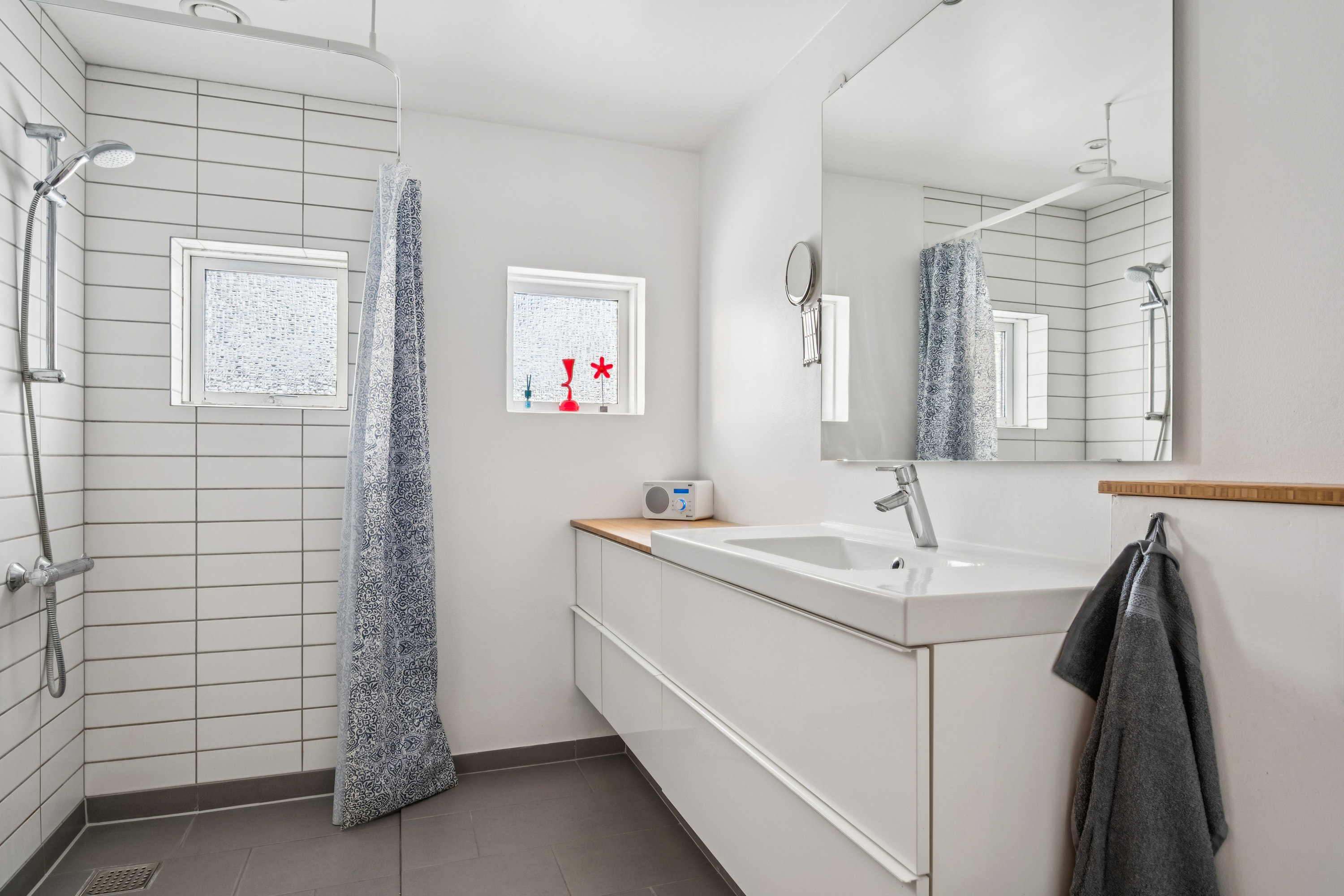 Fremhævet badeværelse billede i fuldskærmstilstand. Billede af Ruholmsvej 15, Vitten, 8382 Hinnerup