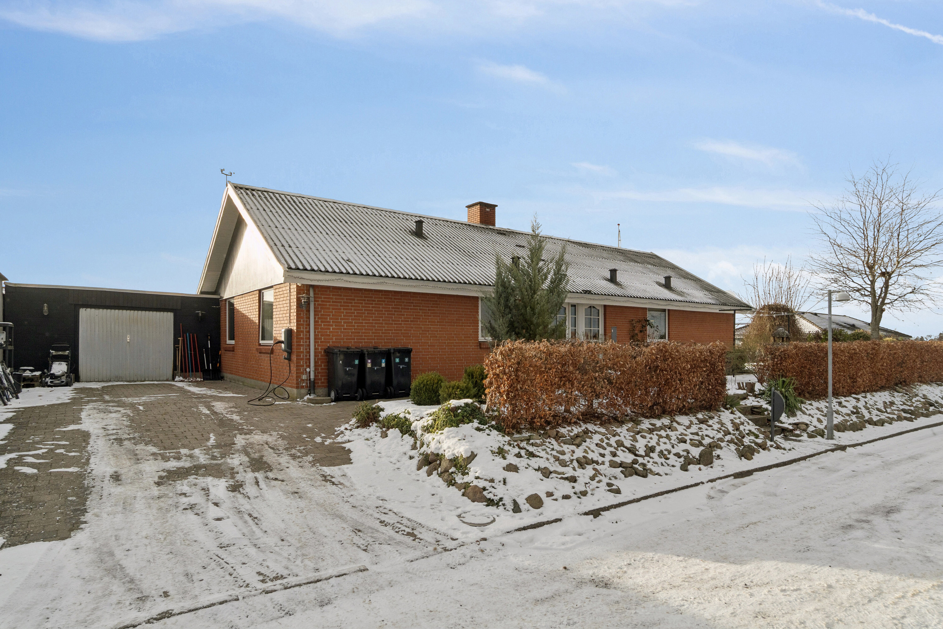 Fremhævet set fra vejen billede i fuldskærmstilstand. Billede af Fasanvej 15, Viemose, 4771 Kalvehave