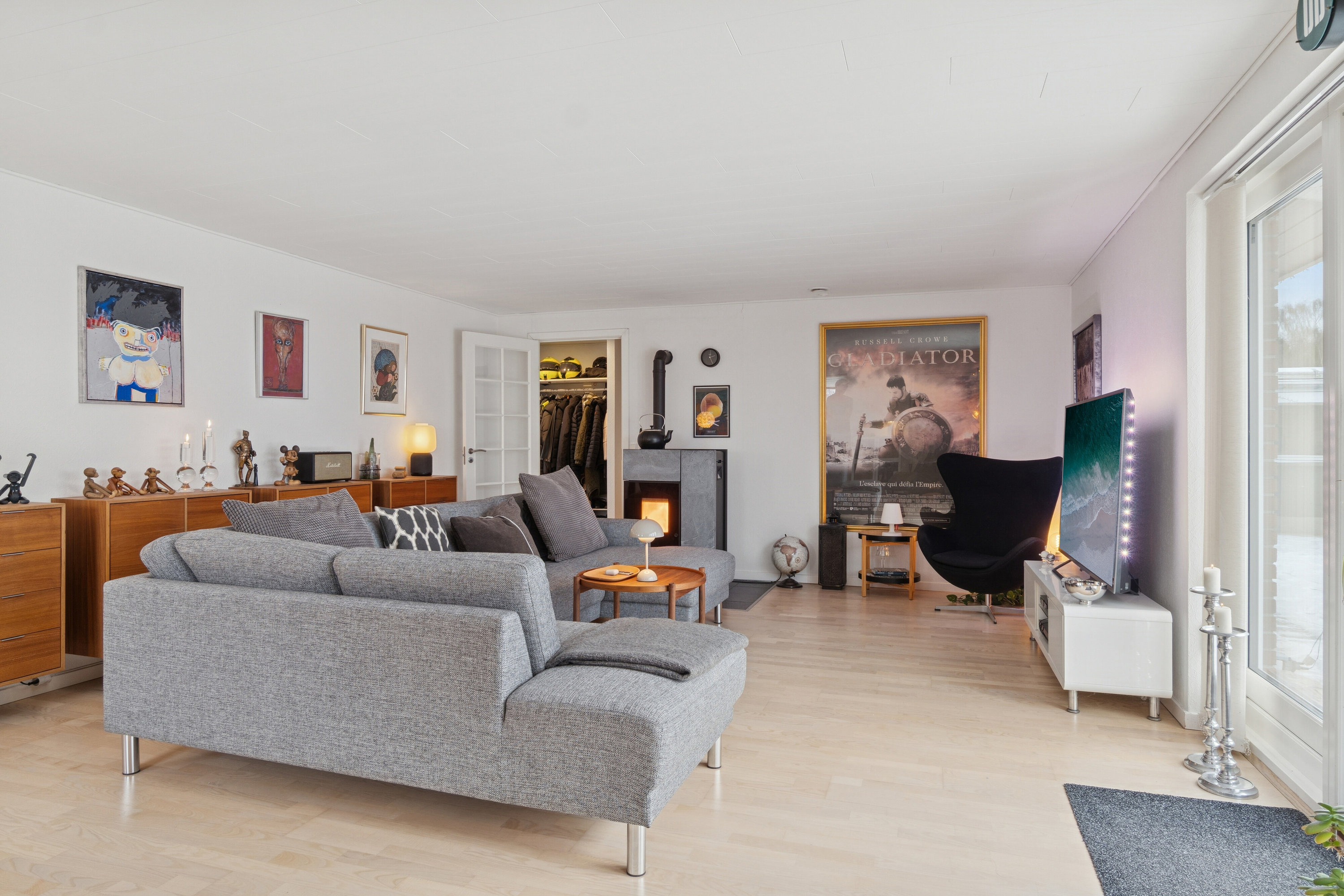 Fremhævet stue billede i fuldskærmstilstand. Billede af Fasanvej 15, Viemose, 4771 Kalvehave