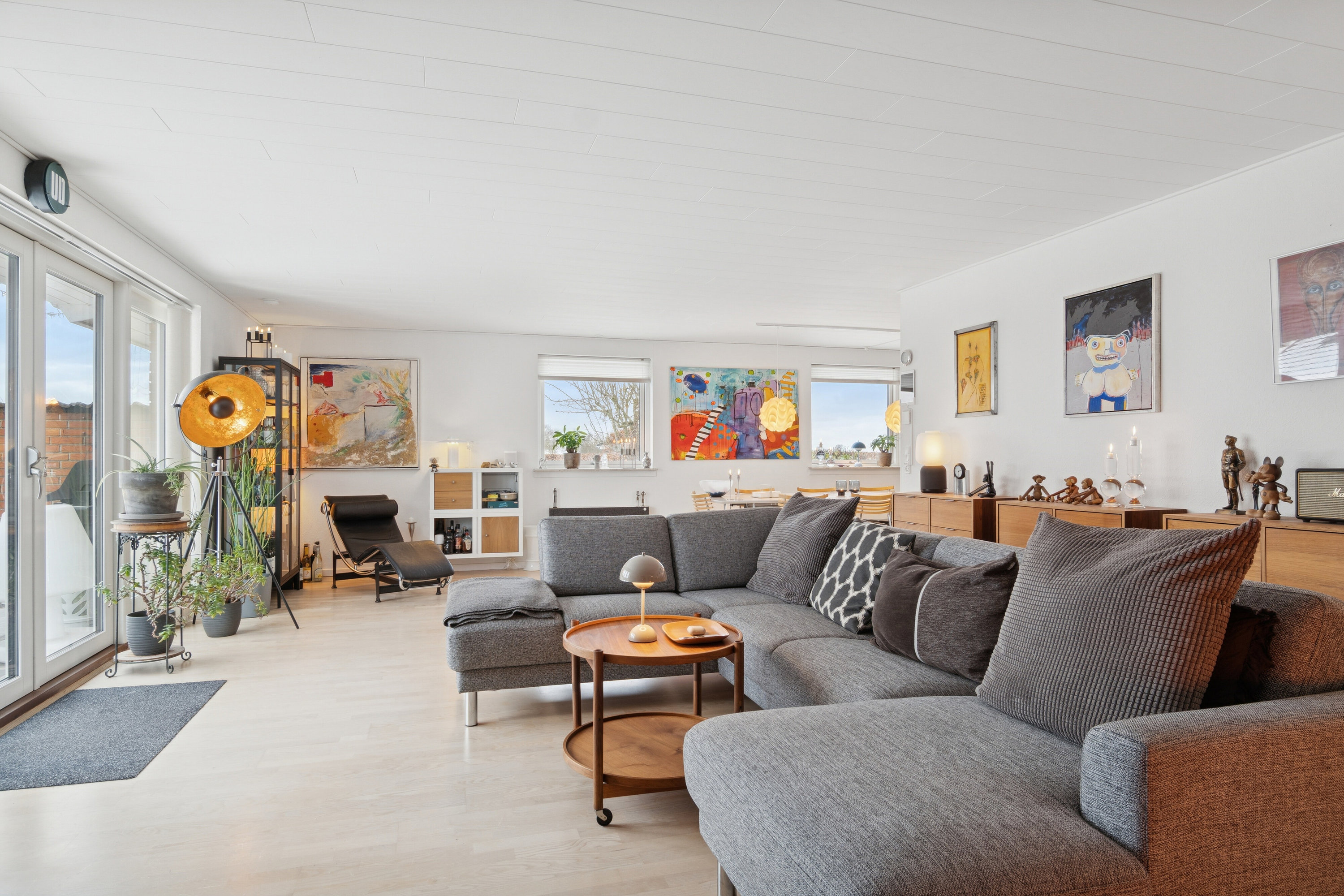 Fremhævet stue billede i fuldskærmstilstand. Billede af Fasanvej 15, Viemose, 4771 Kalvehave