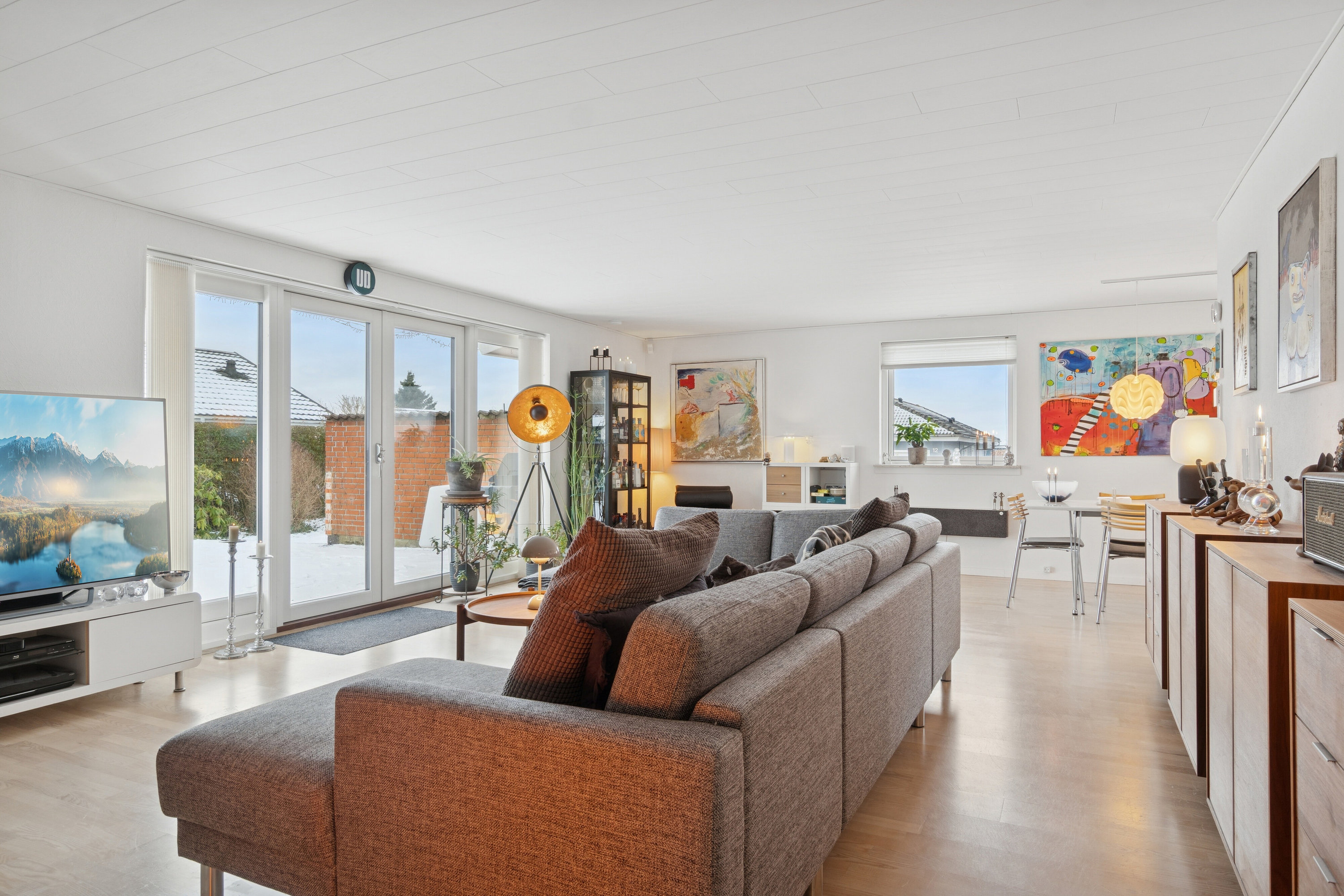 Fremhævet stue billede i fuldskærmstilstand. Billede af Fasanvej 15, Viemose, 4771 Kalvehave