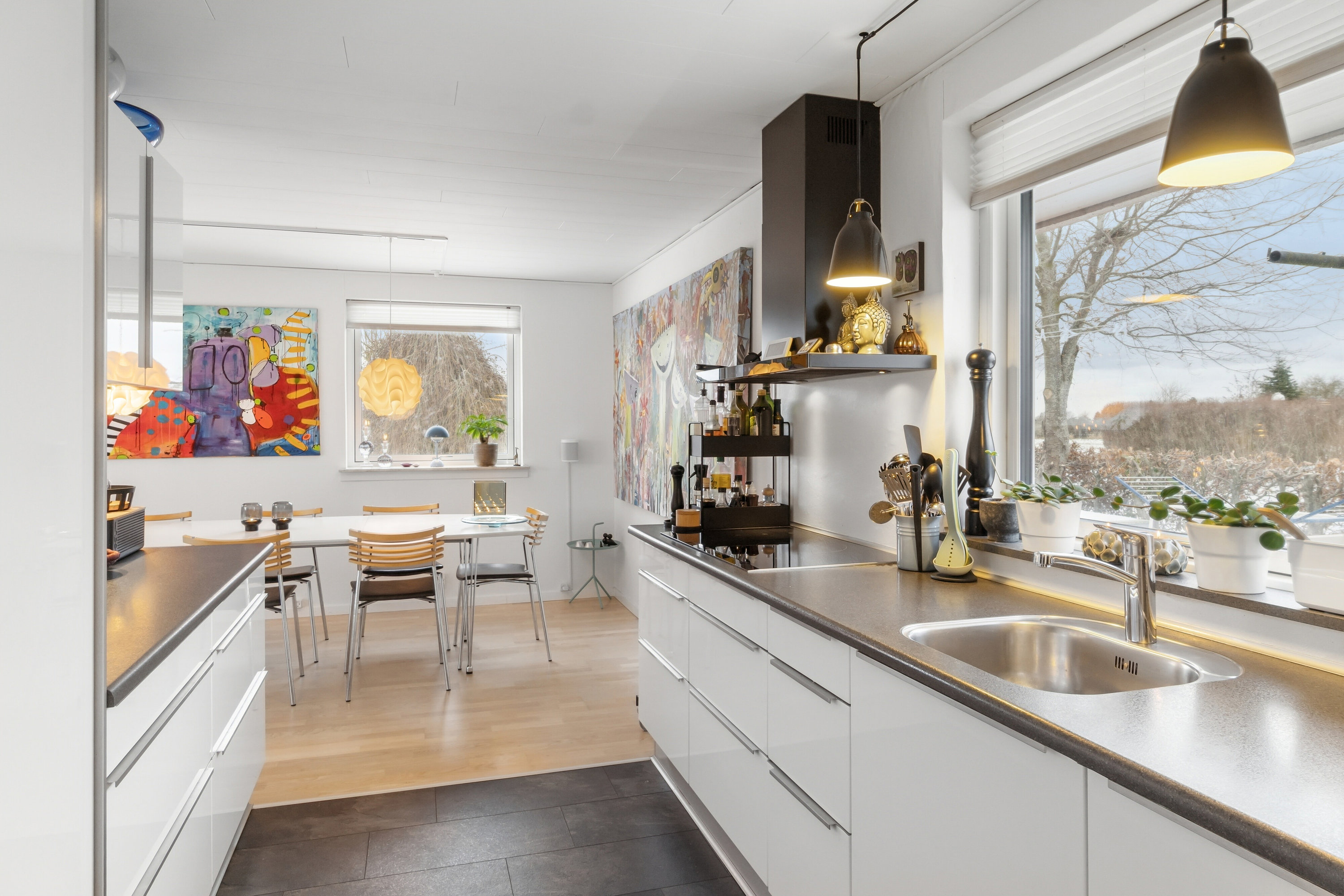 Fremhævet køkken billede i fuldskærmstilstand. Billede af Fasanvej 15, Viemose, 4771 Kalvehave