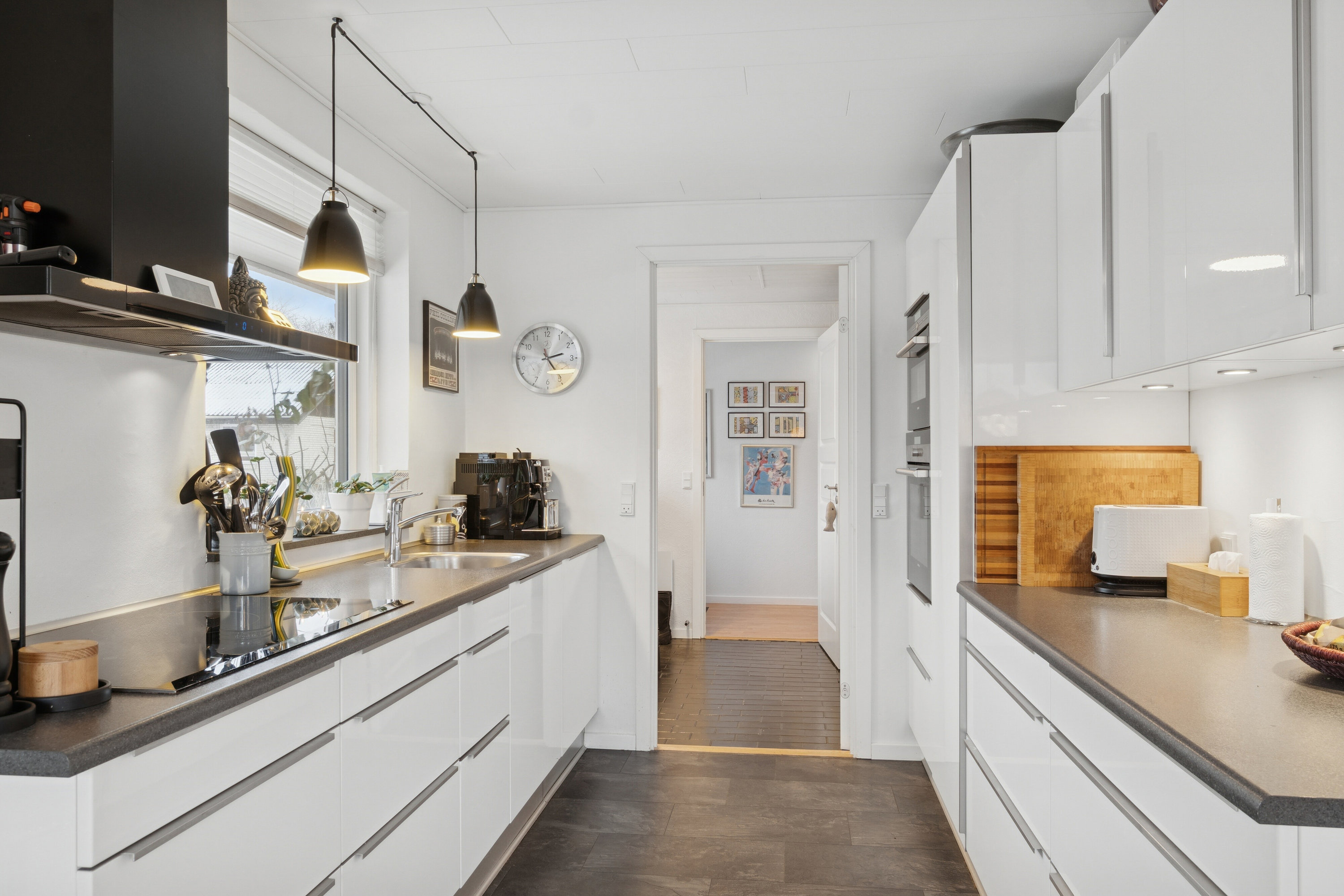 Fremhævet køkken billede i fuldskærmstilstand. Billede af Fasanvej 15, Viemose, 4771 Kalvehave