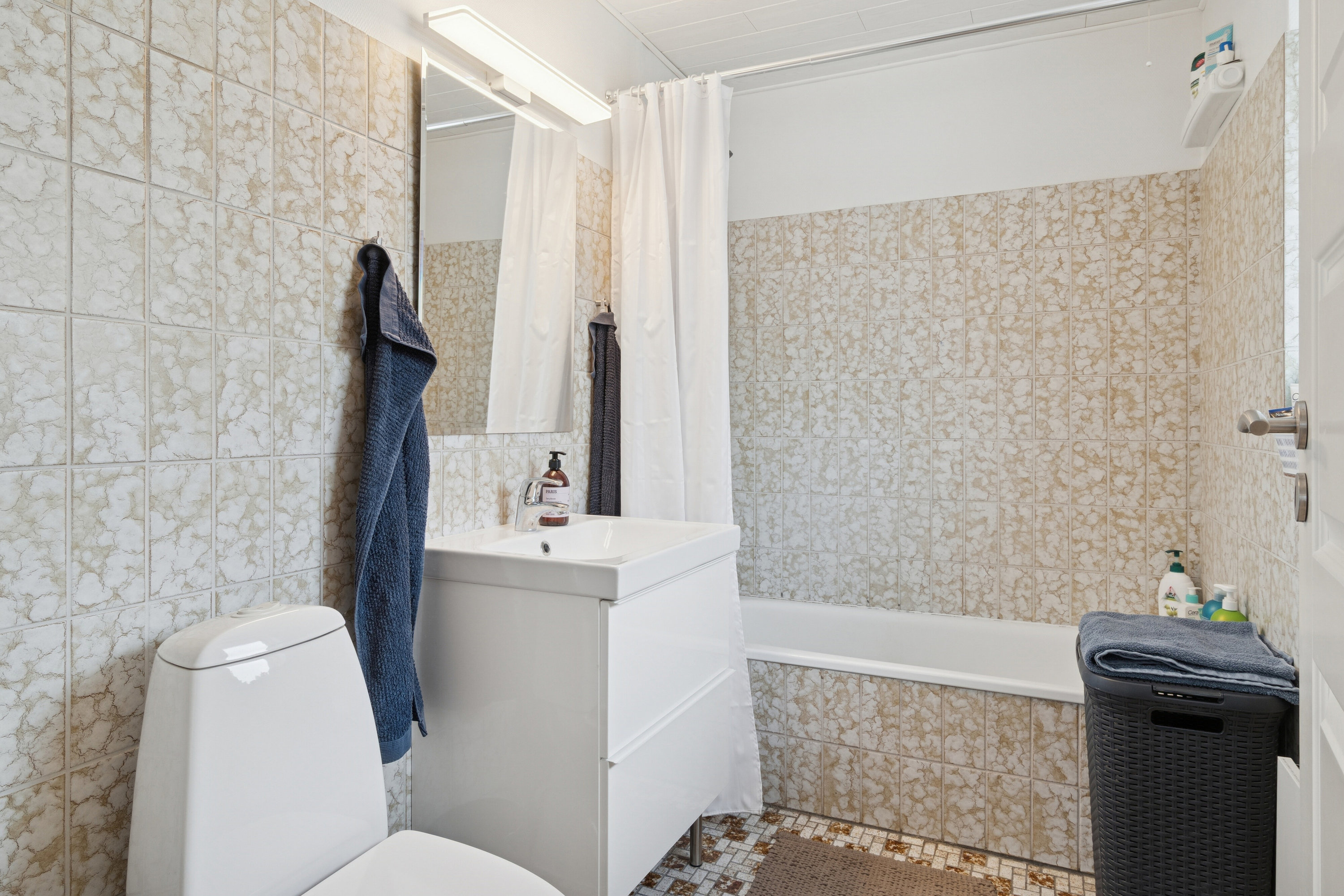 Fremhævet badeværelse billede i fuldskærmstilstand. Billede af Fasanvej 15, Viemose, 4771 Kalvehave