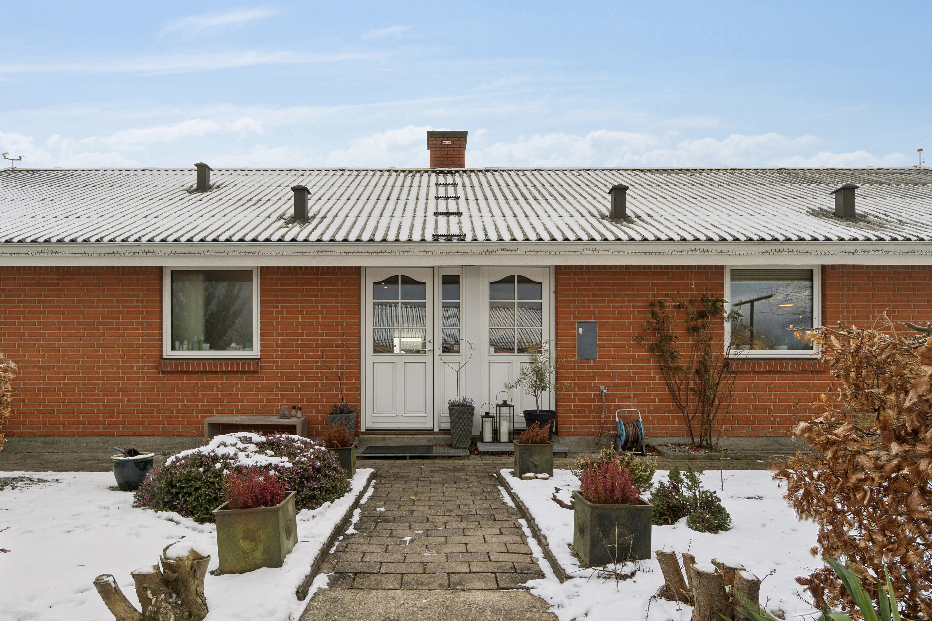 Fremhævet entré billede i fuldskærmstilstand. Billede af Fasanvej 15, Viemose, 4771 Kalvehave