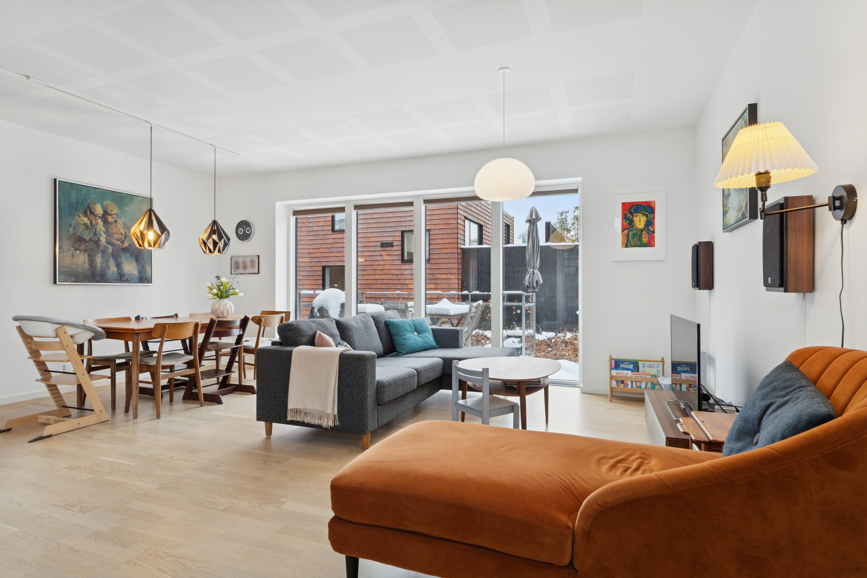 Fremhævet stue billede i fuldskærmstilstand. Billede af Thors Have 38, 8600 Silkeborg