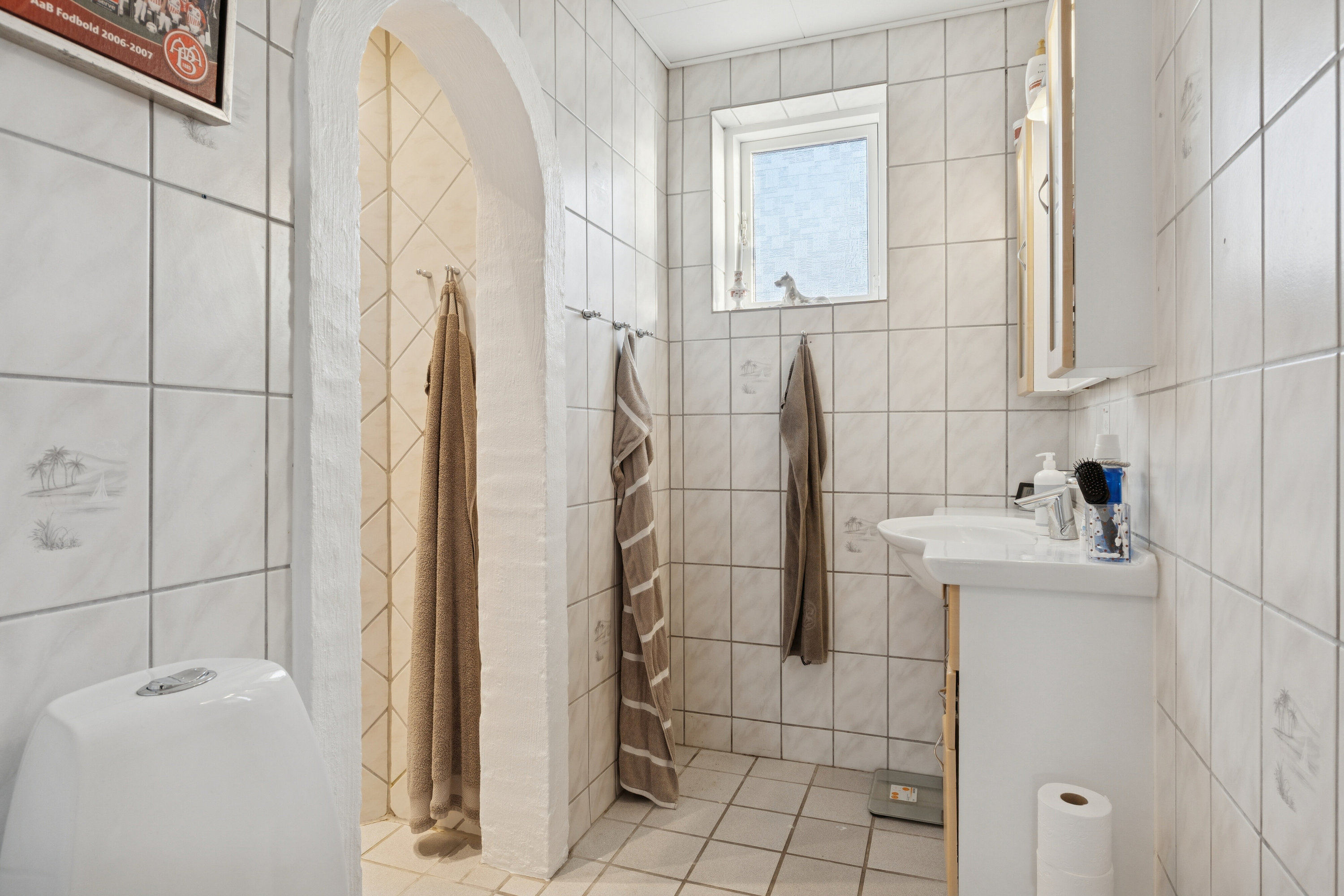 Fremhævet badeværelse billede i fuldskærmstilstand. Billede af Virkelyst 47, 9800 Hjørring