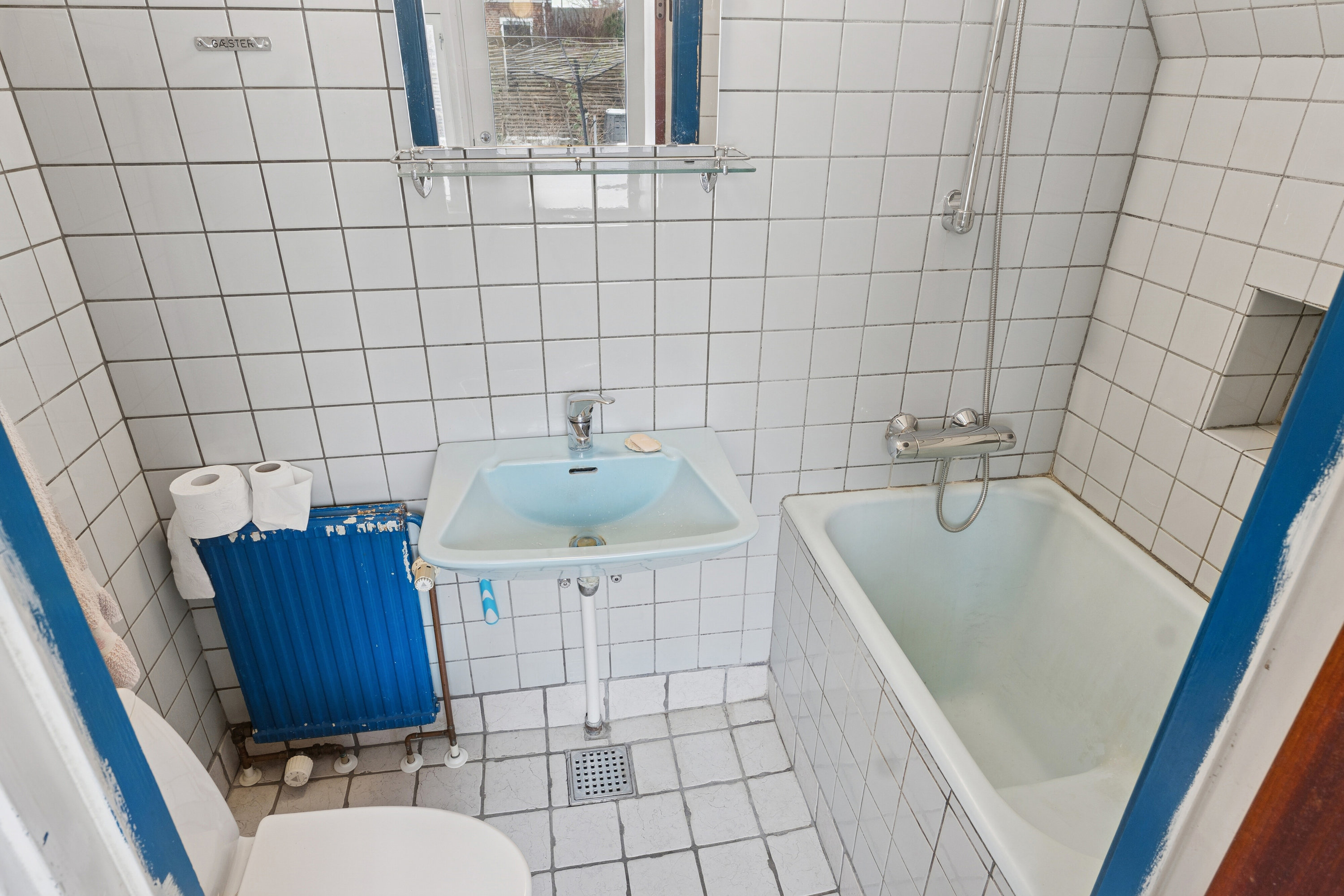 Fremhævet badeværelse billede i fuldskærmstilstand. Billede af Henriks Alle 8, 4400 Kalundborg