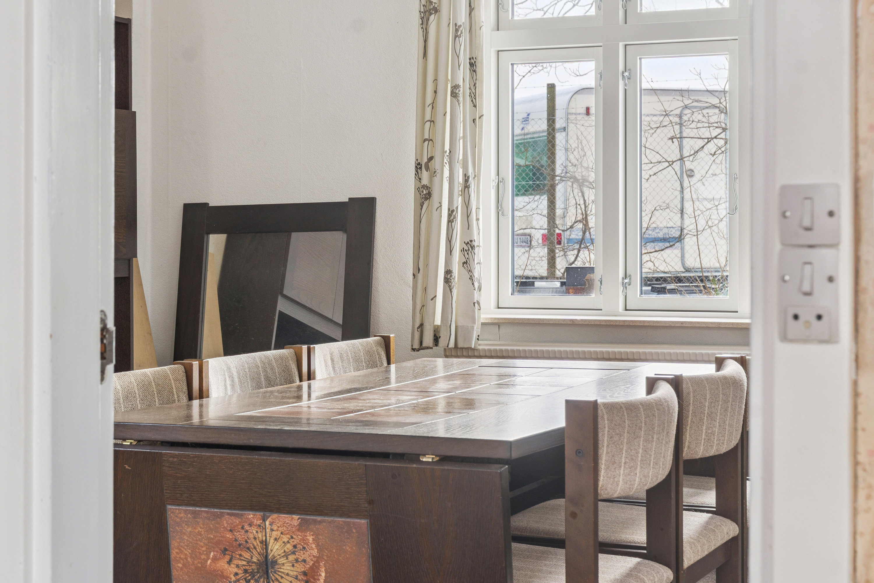 Fremhævet spisestue billede i fuldskærmstilstand. Billede af Henriks Alle 8, 4400 Kalundborg