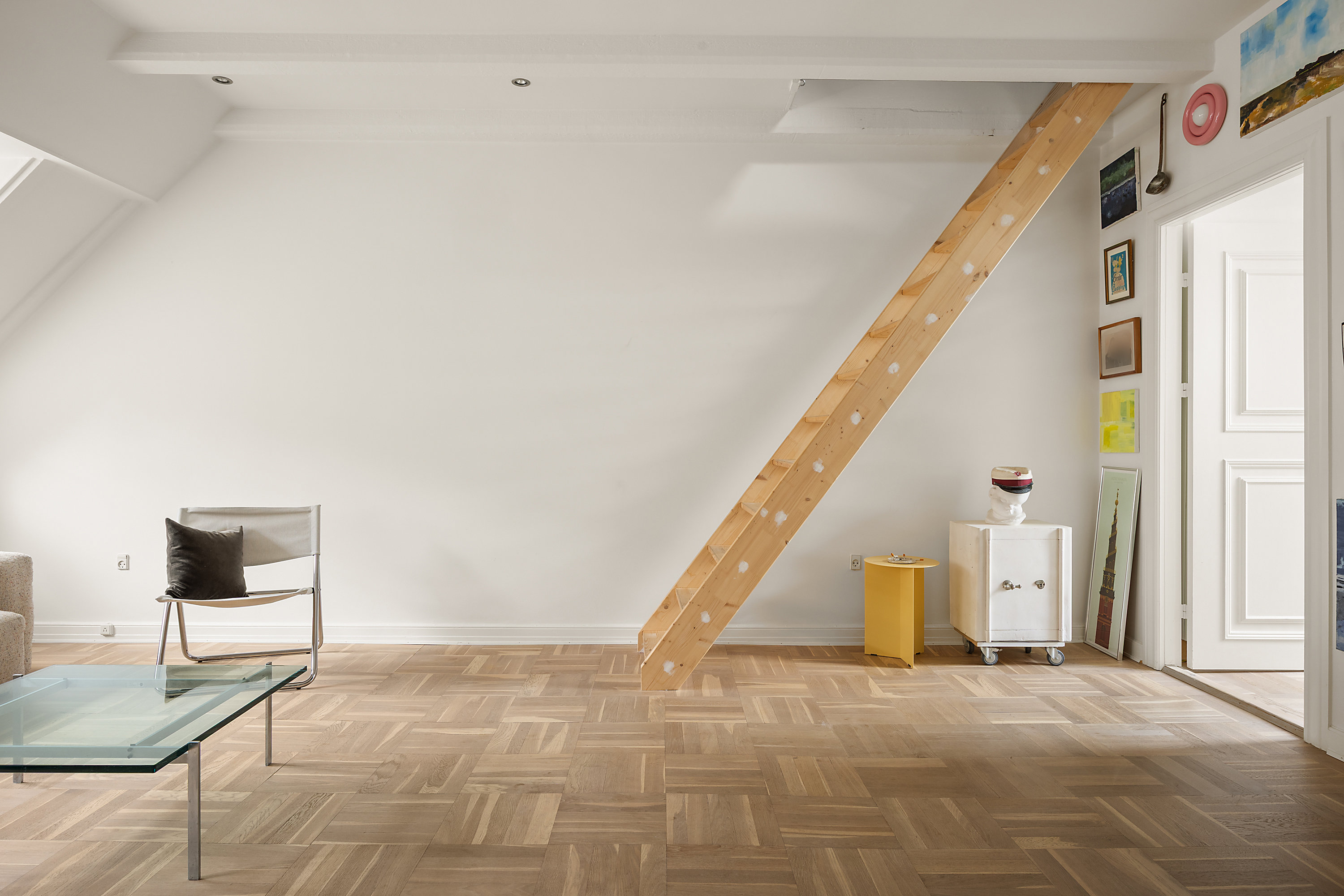 Fremhævet stue billede i fuldskærmstilstand. Billede af Åbenrå 10, 3. 12., 1124 København K