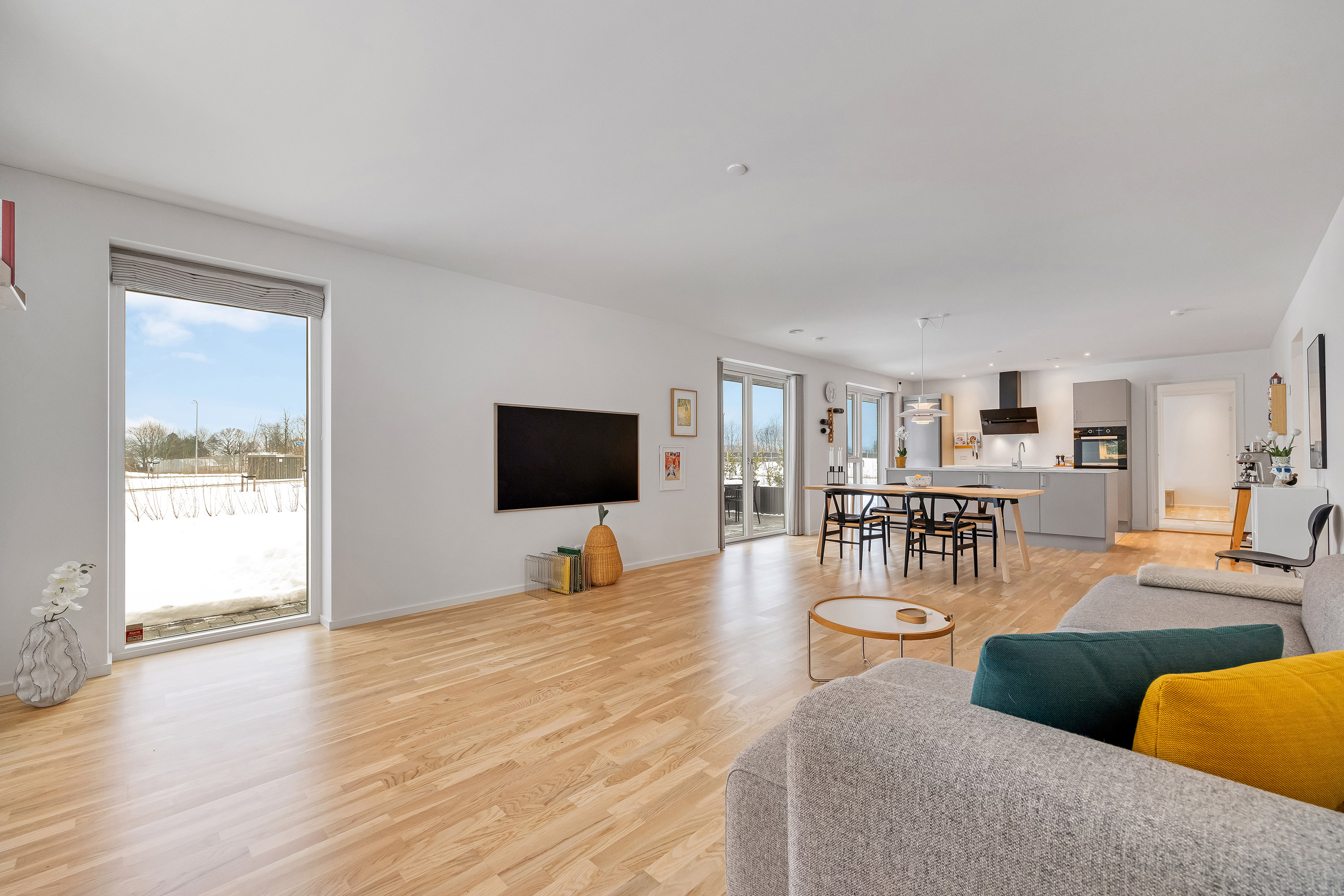 Fremhævet stue billede i fuldskærmstilstand. Billede af Kroghøjgårdsvej 2, Jordhøj, 3550 Slangerup