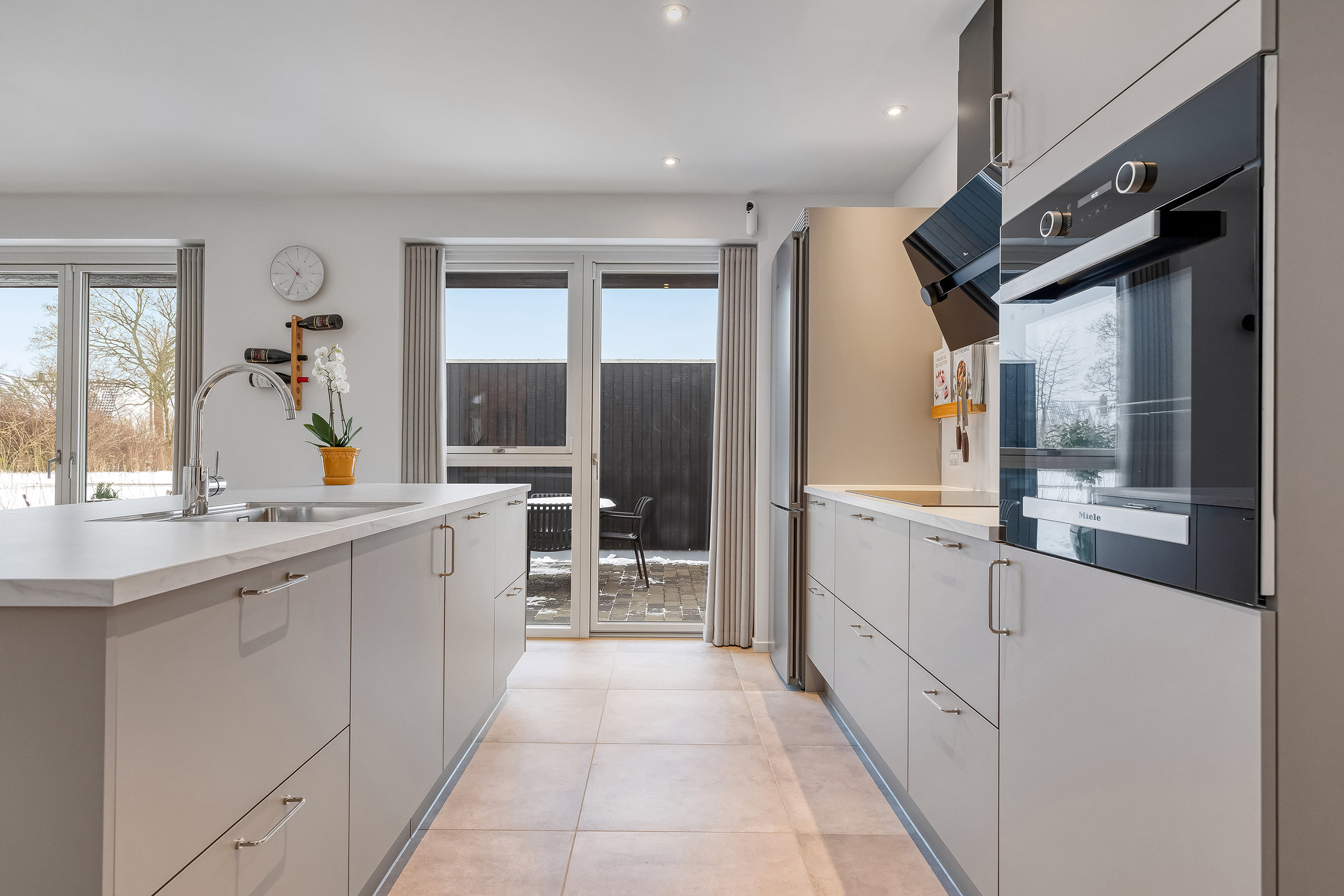 Fremhævet køkken alrum billede i fuldskærmstilstand. Billede af Kroghøjgårdsvej 2, Jordhøj, 3550 Slangerup