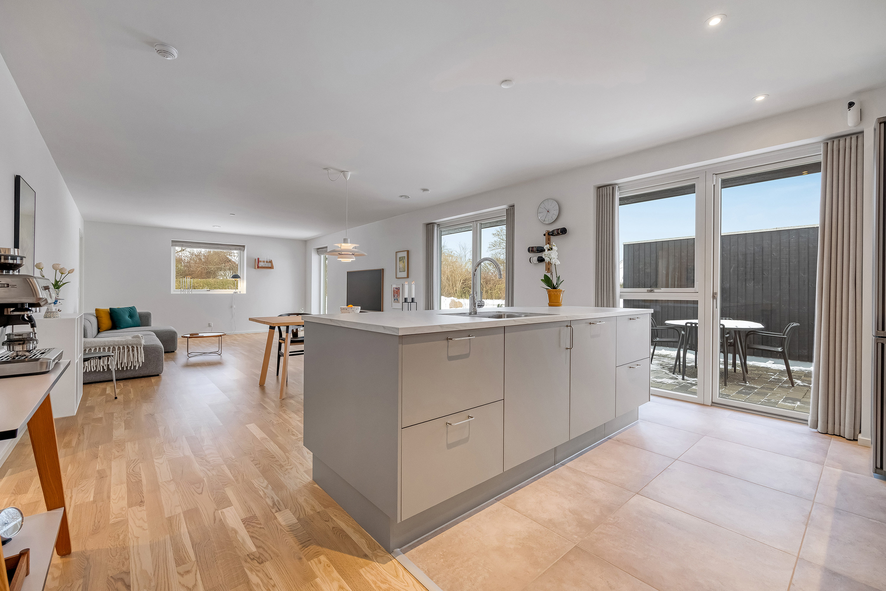 Fremhævet køkken alrum billede i fuldskærmstilstand. Billede af Kroghøjgårdsvej 2, Jordhøj, 3550 Slangerup