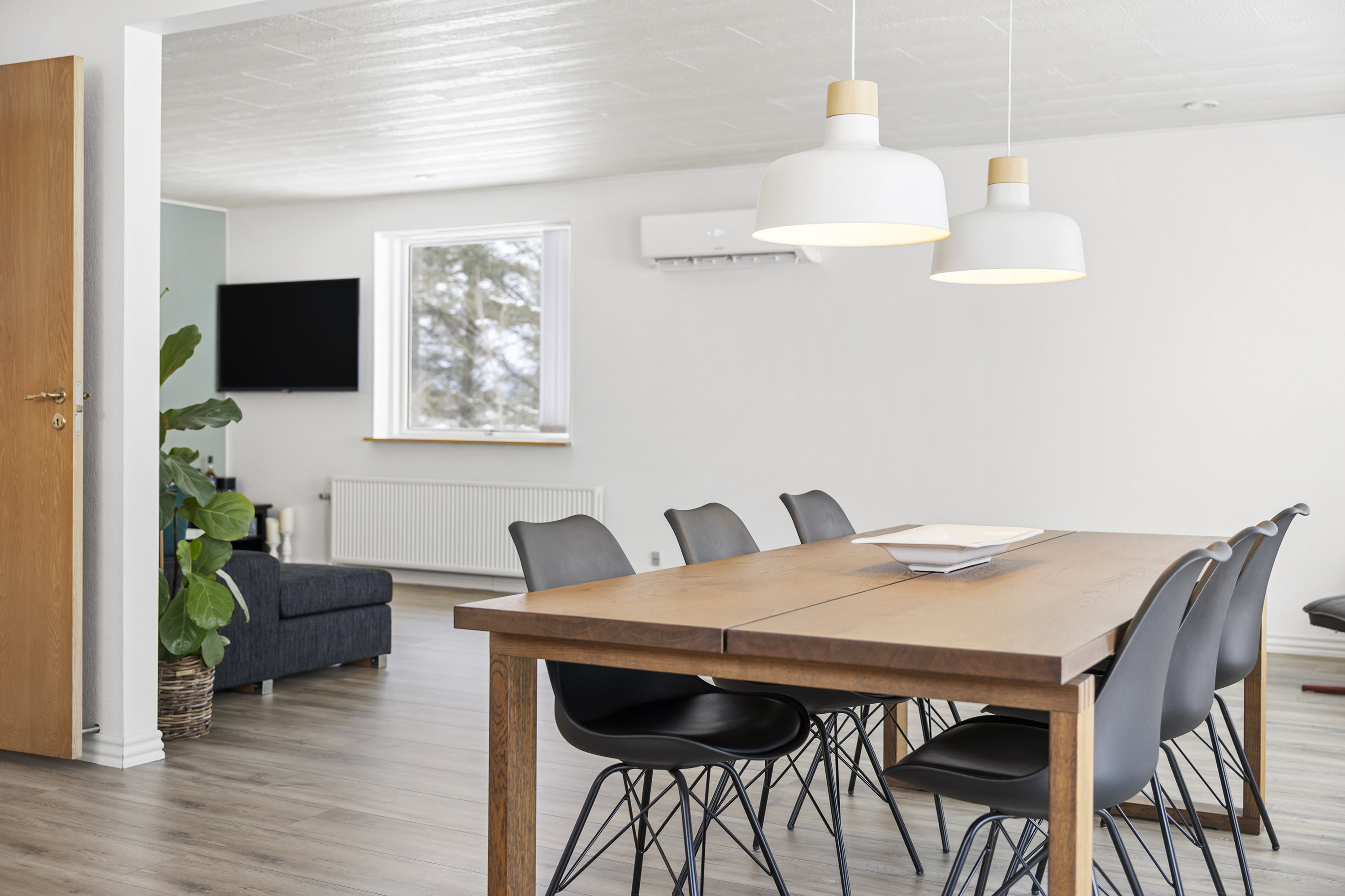 Fremhævet stue billede i fuldskærmstilstand. Billede af Løthvej 199, Lendum, 9870 Sindal