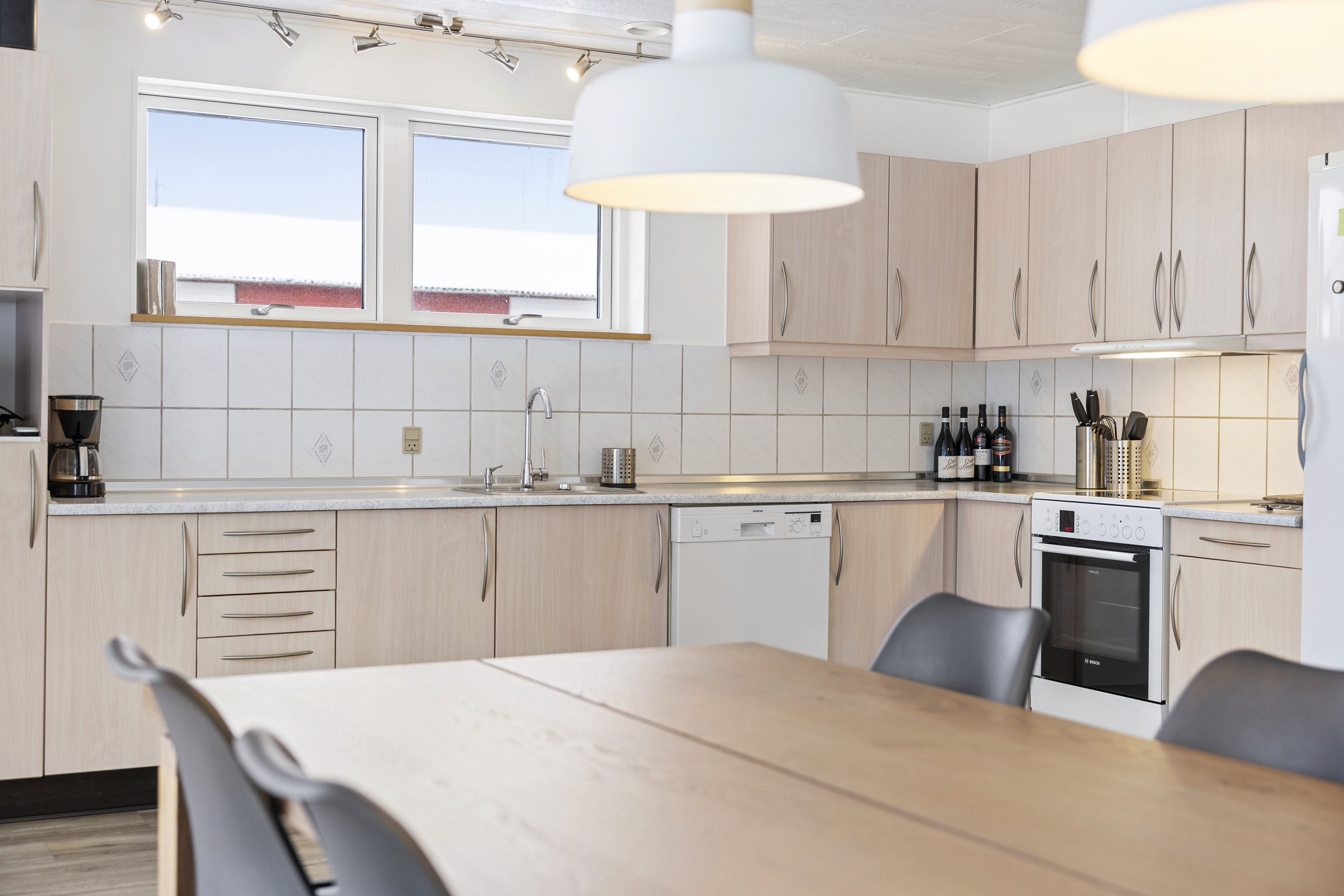 Fremhævet køkken billede i fuldskærmstilstand. Billede af Løthvej 199, Lendum, 9870 Sindal