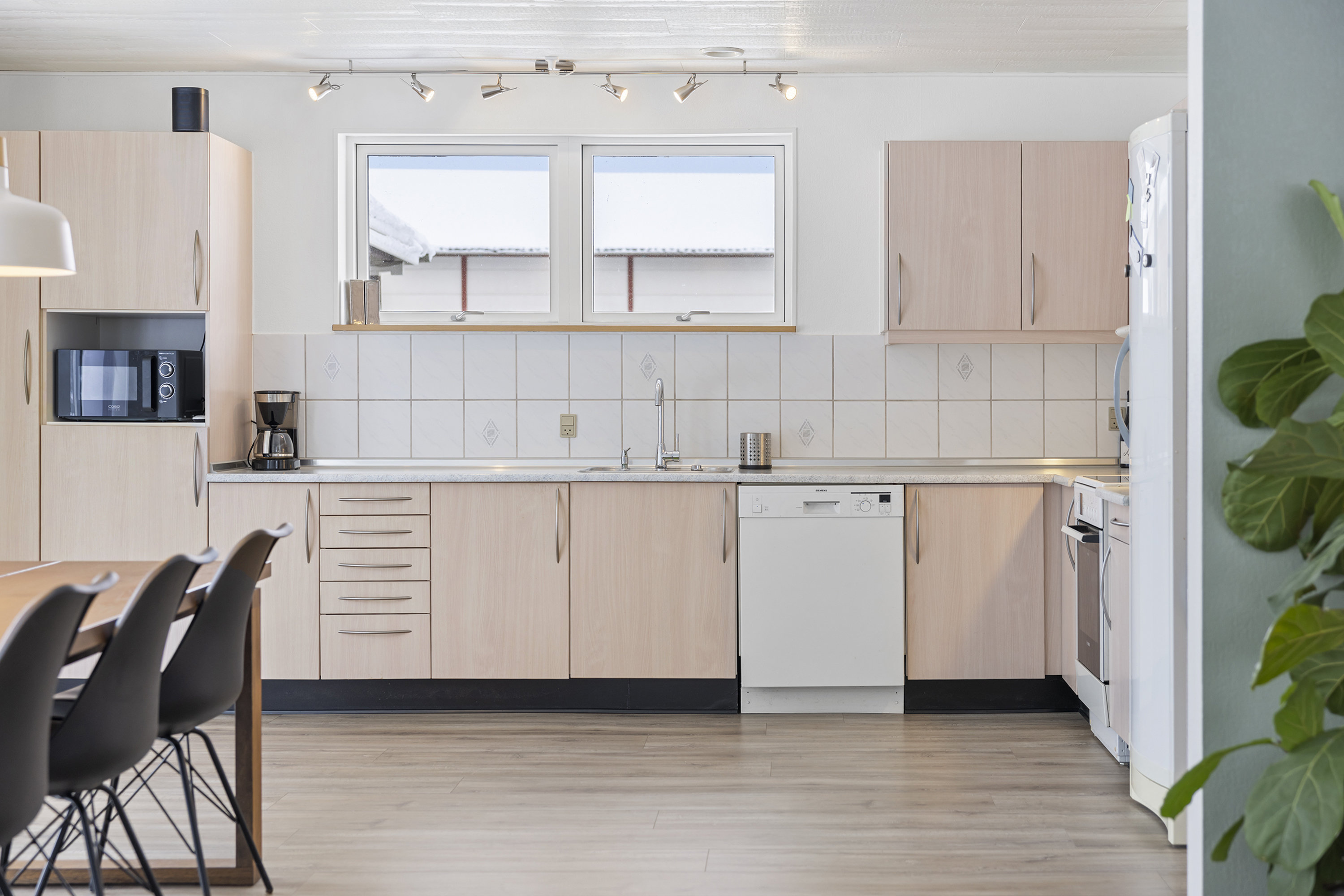 Fremhævet køkken billede i fuldskærmstilstand. Billede af Løthvej 199, Lendum, 9870 Sindal