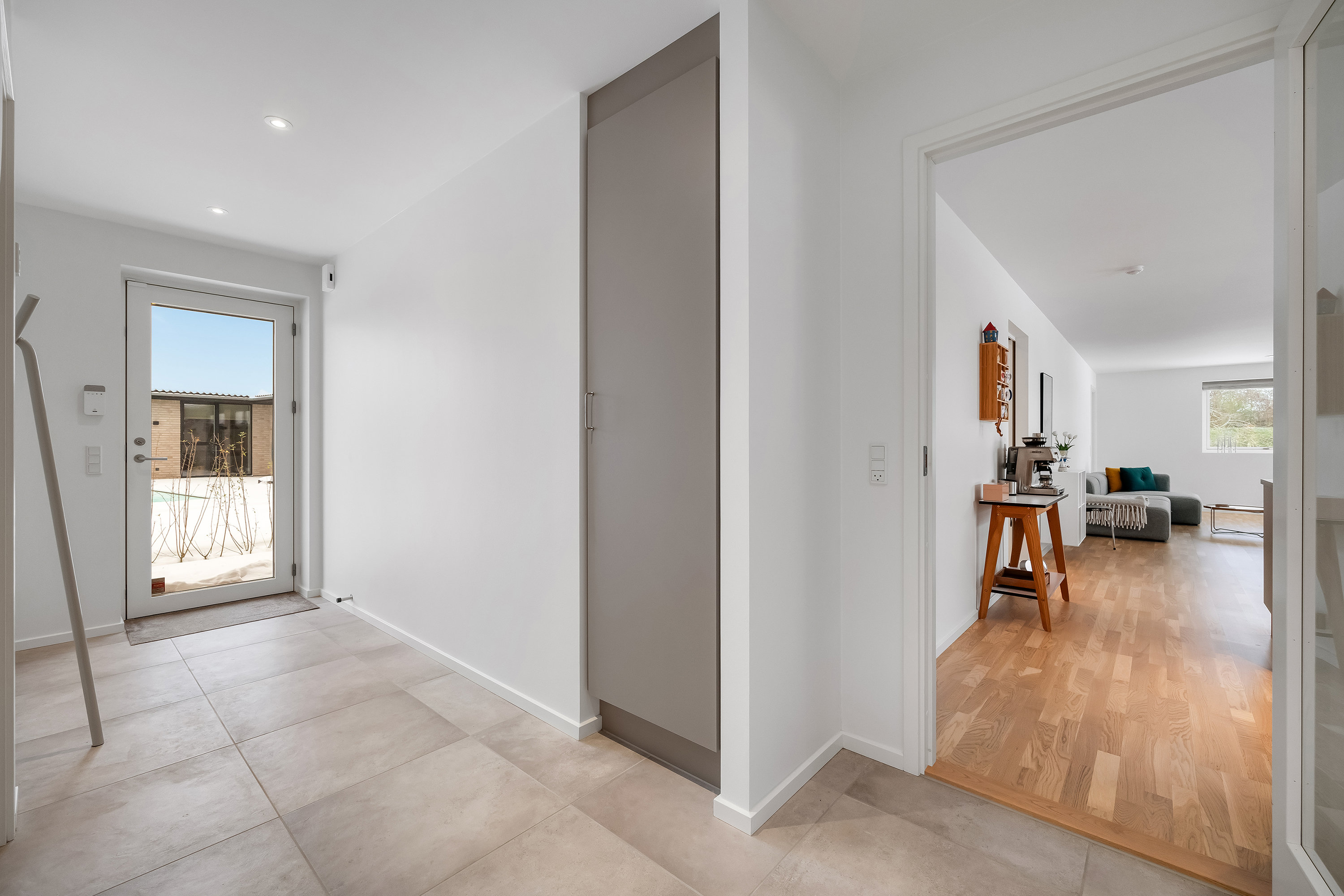 Fremhævet entré billede i fuldskærmstilstand. Billede af Kroghøjgårdsvej 2, Jordhøj, 3550 Slangerup