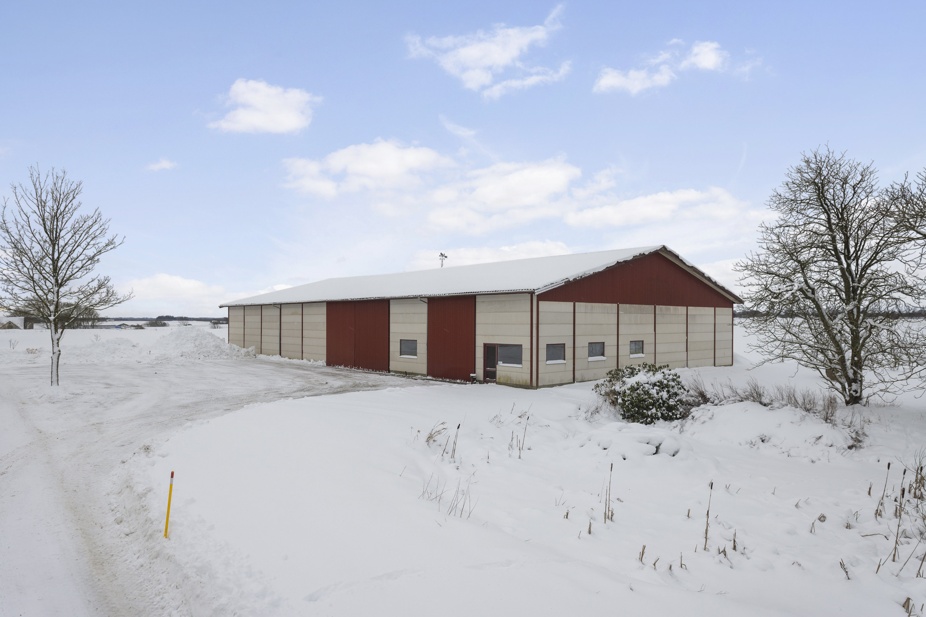 Fremhævet facade billede i fuldskærmstilstand. Billede af Løthvej 199, Lendum, 9870 Sindal