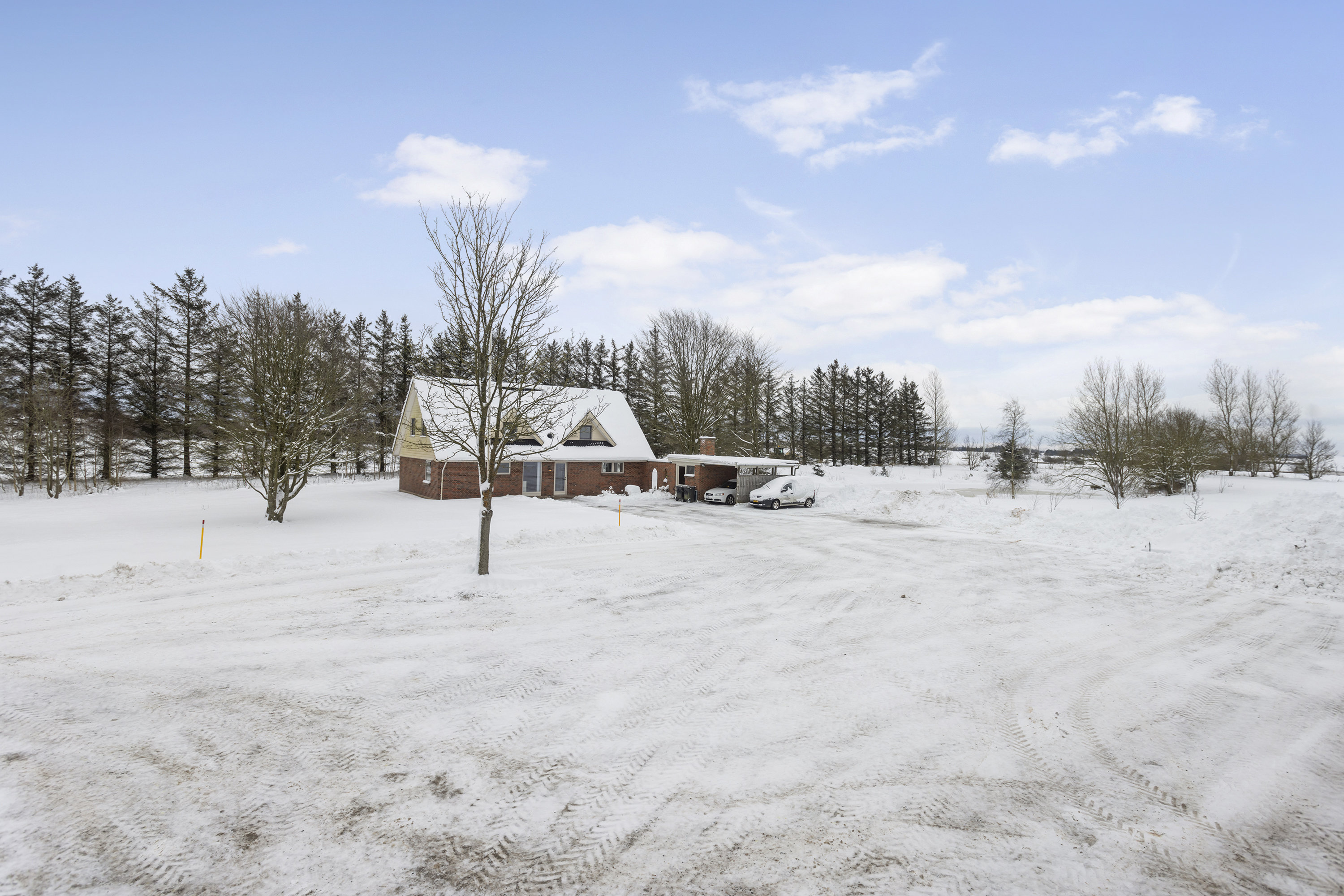 Fremhævet facade billede i fuldskærmstilstand. Billede af Løthvej 199, Lendum, 9870 Sindal