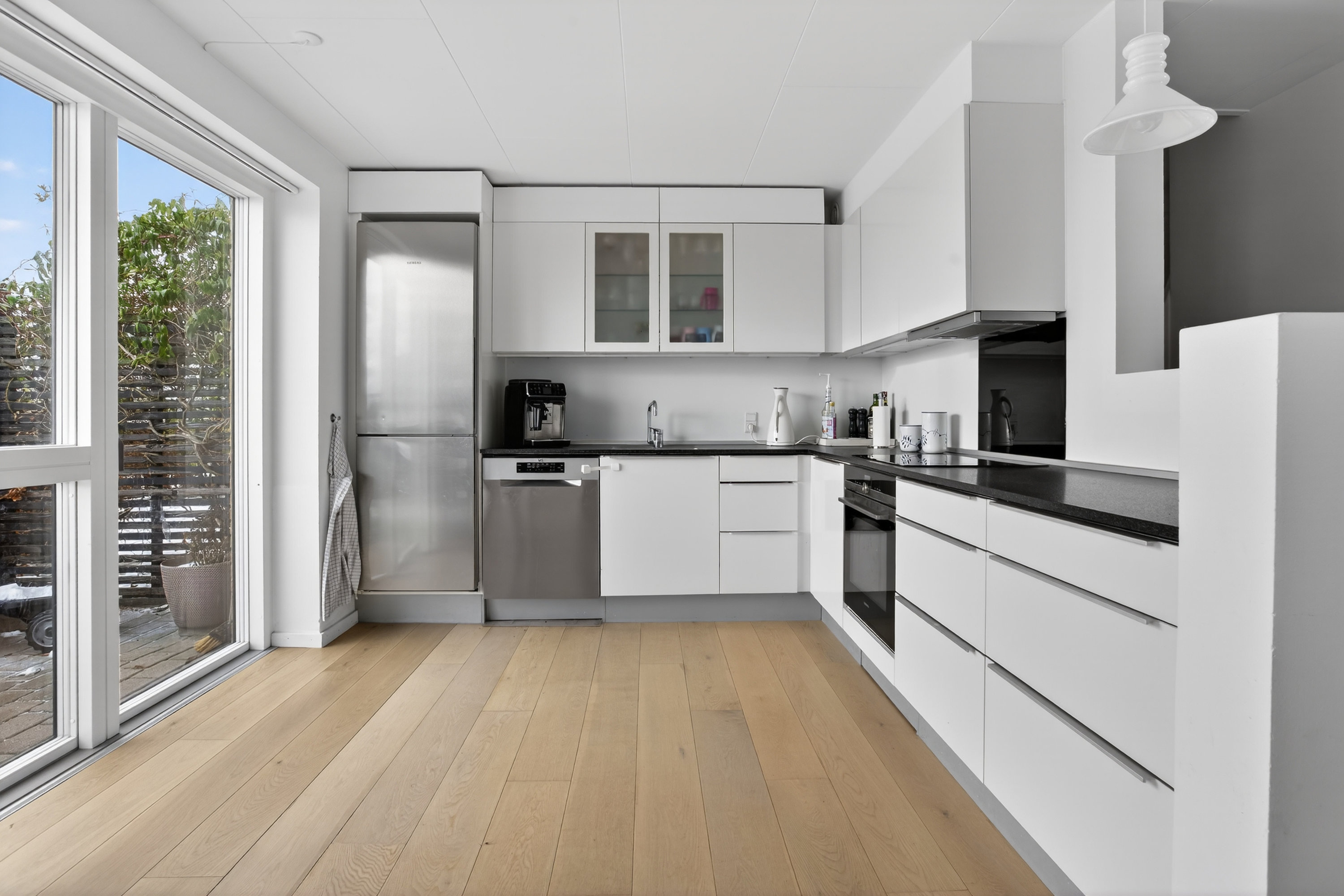 Fremhævet køkken billede i fuldskærmstilstand. Billede af Kong Knuds Park 22, 2765 Smørum