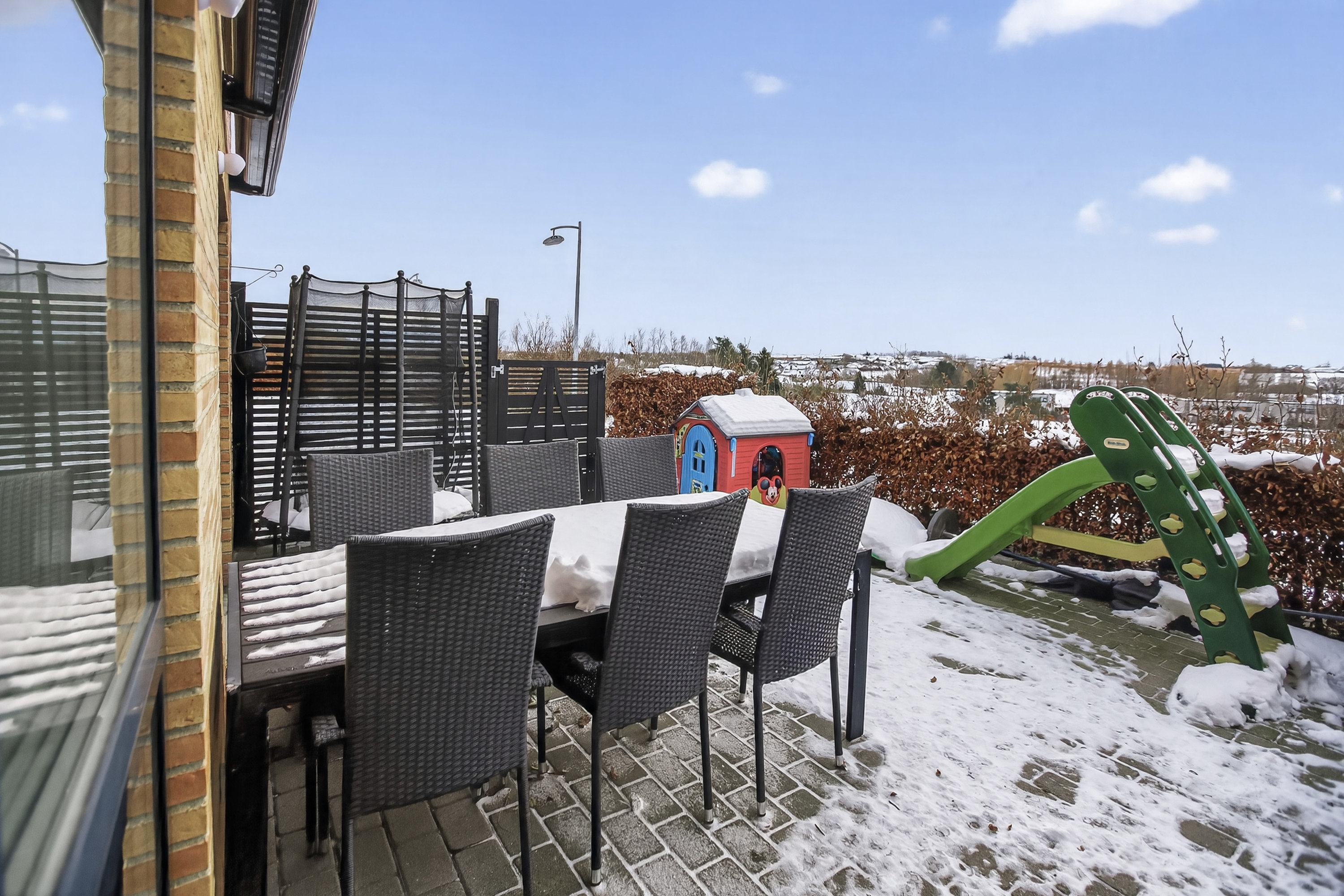 Fremhævet terrasse billede i fuldskærmstilstand. Billede af Kong Knuds Park 22, 2765 Smørum