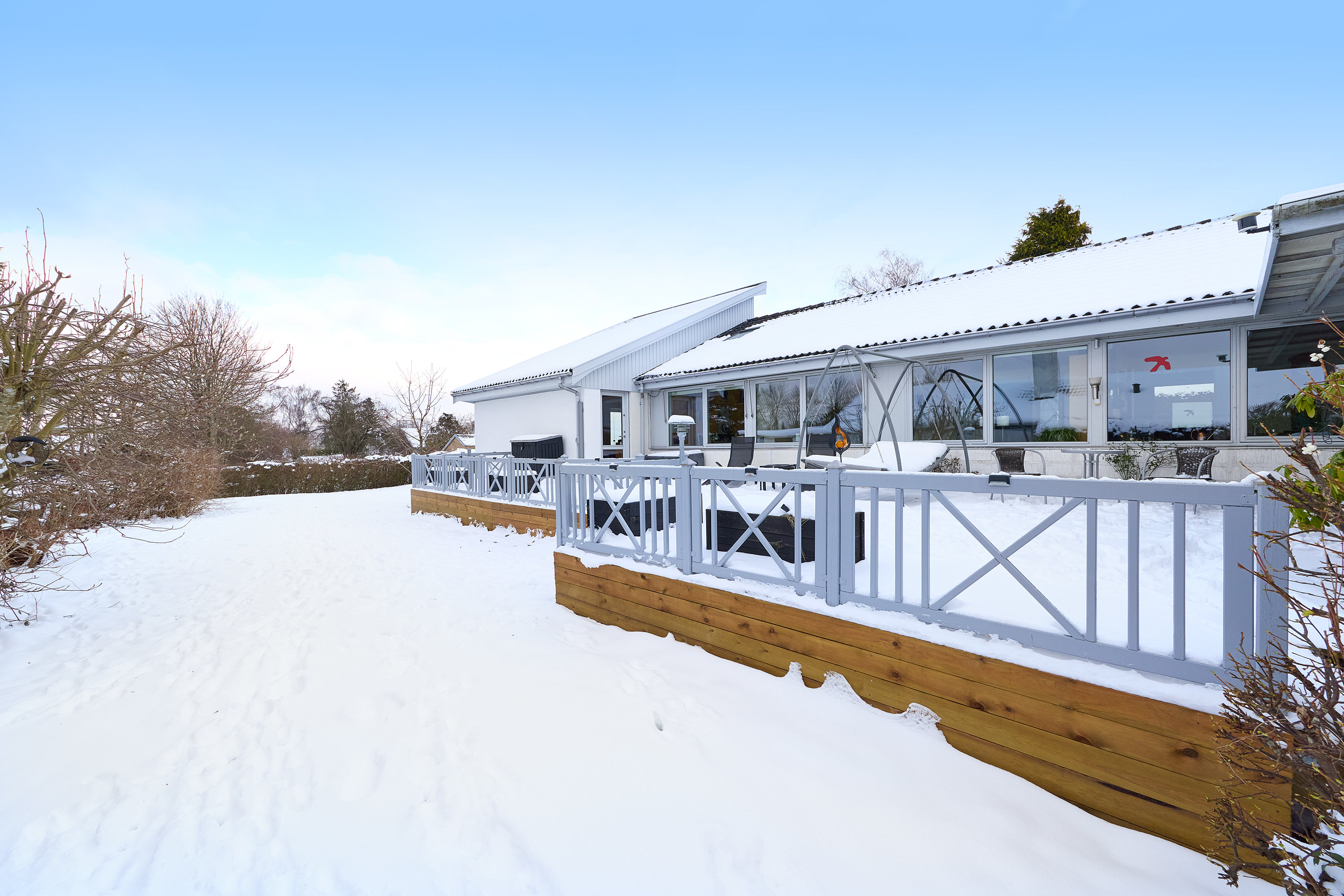 Fremhævet terrasse billede i fuldskærmstilstand. Billede af Vibevej 5, 3660 Stenløse