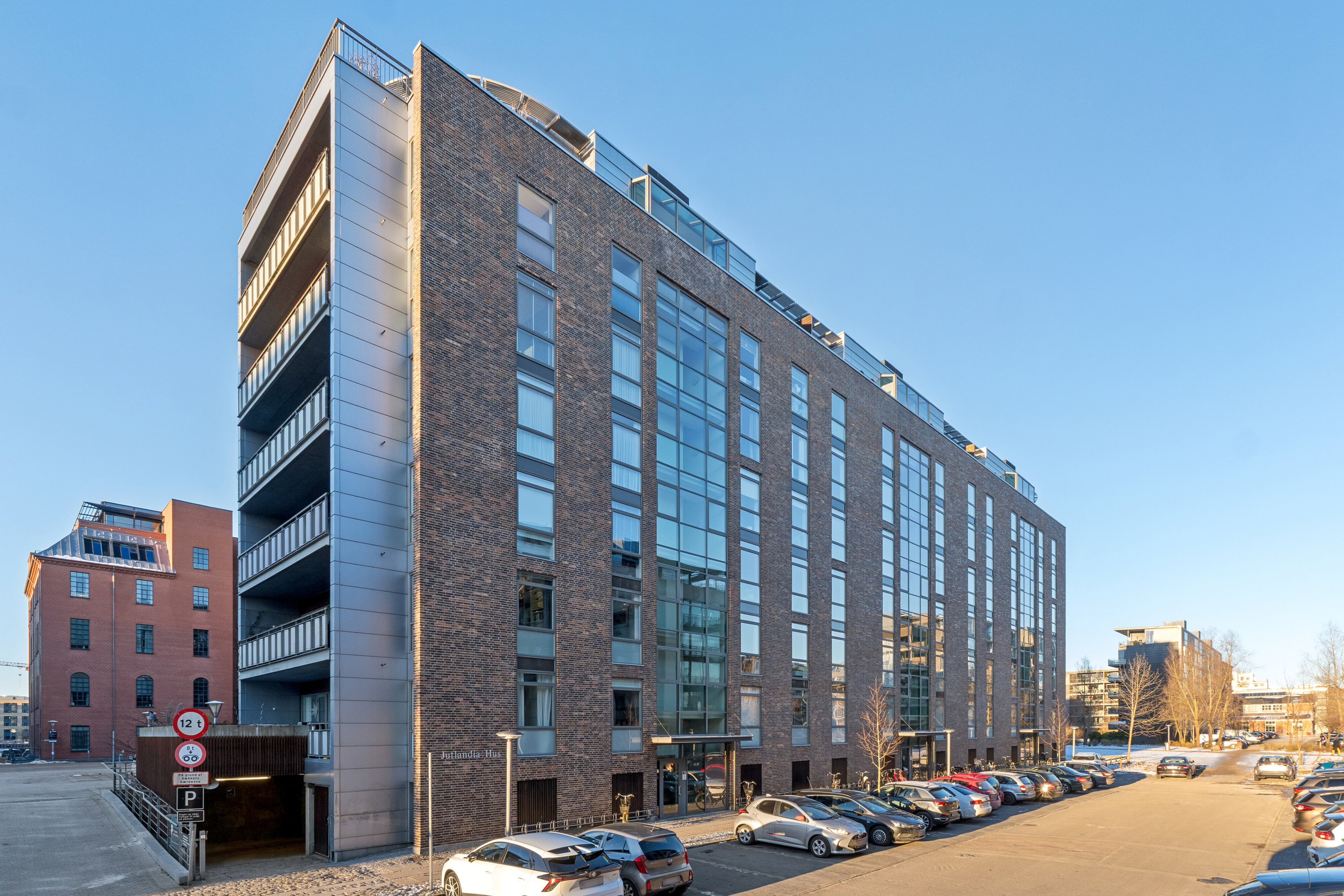 Fremhævet facade billede i fuldskærmstilstand. Billede af Erik Eriksens Gade 9, 6. tv., 2300 København S