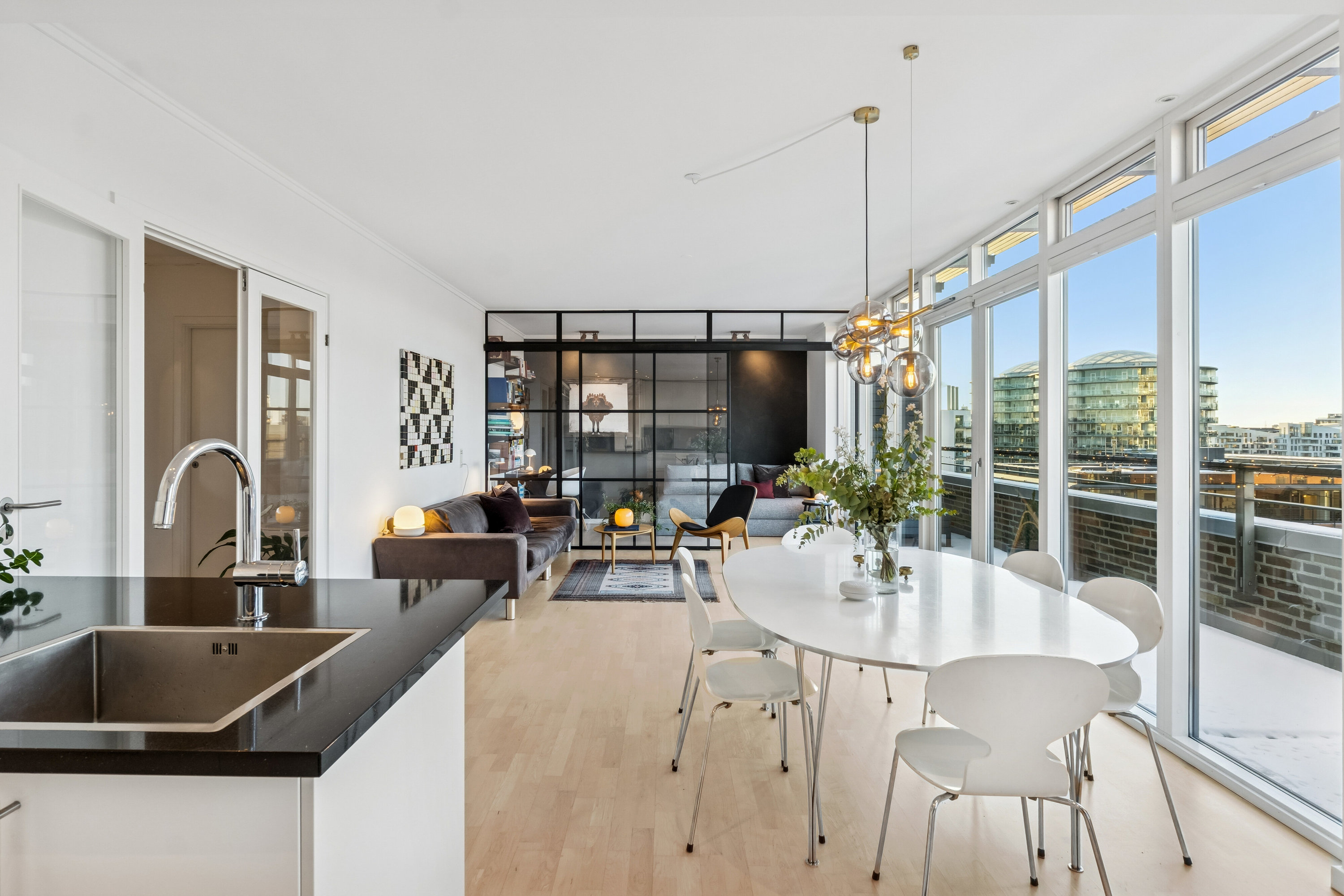 Fremhævet køkken billede i fuldskærmstilstand. Billede af Erik Eriksens Gade 9, 6. tv., 2300 København S