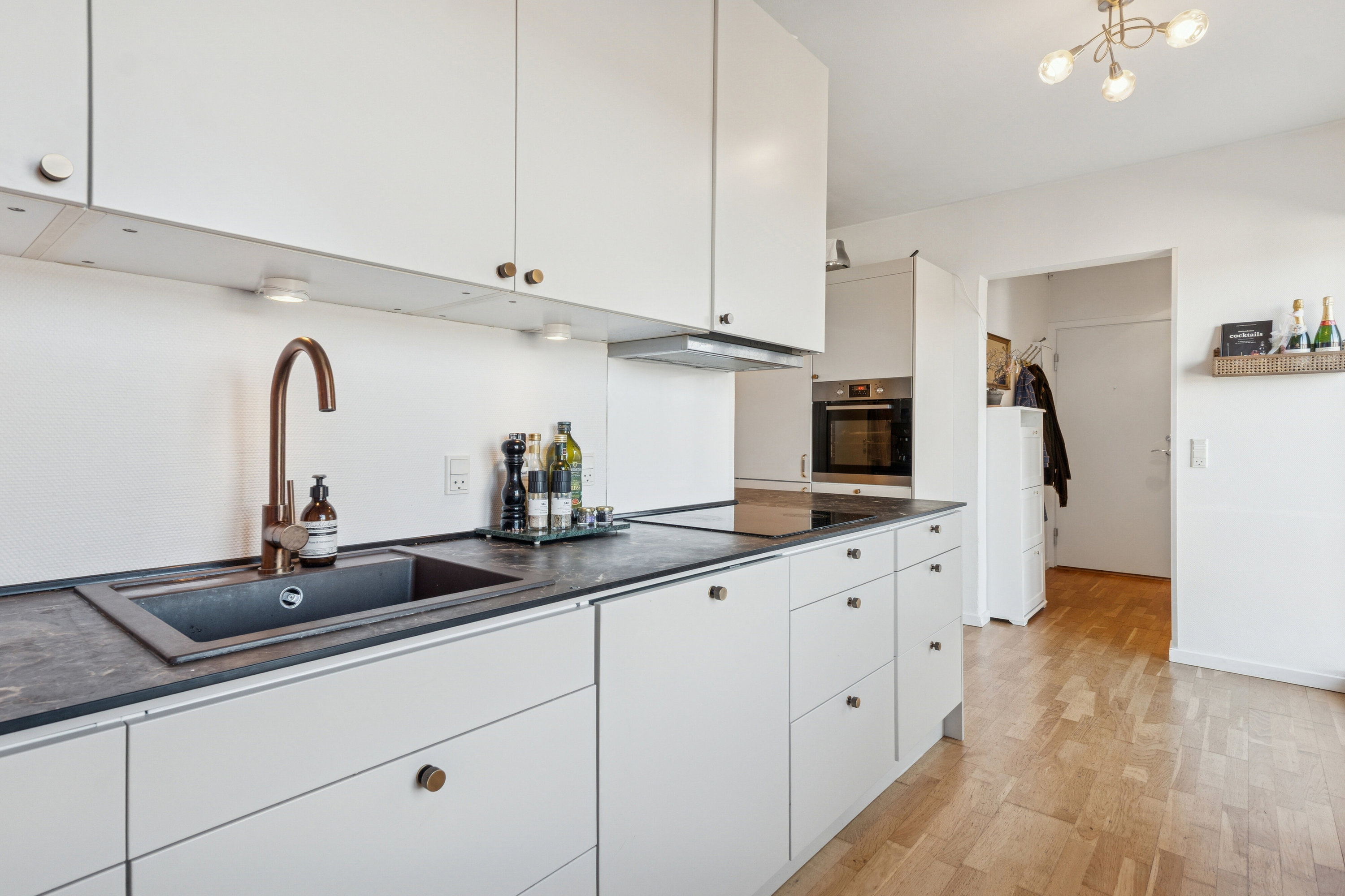 Fremhævet køkken billede i fuldskærmstilstand. Billede af Bergthorasgade 15, 6. 1., 2300 København S