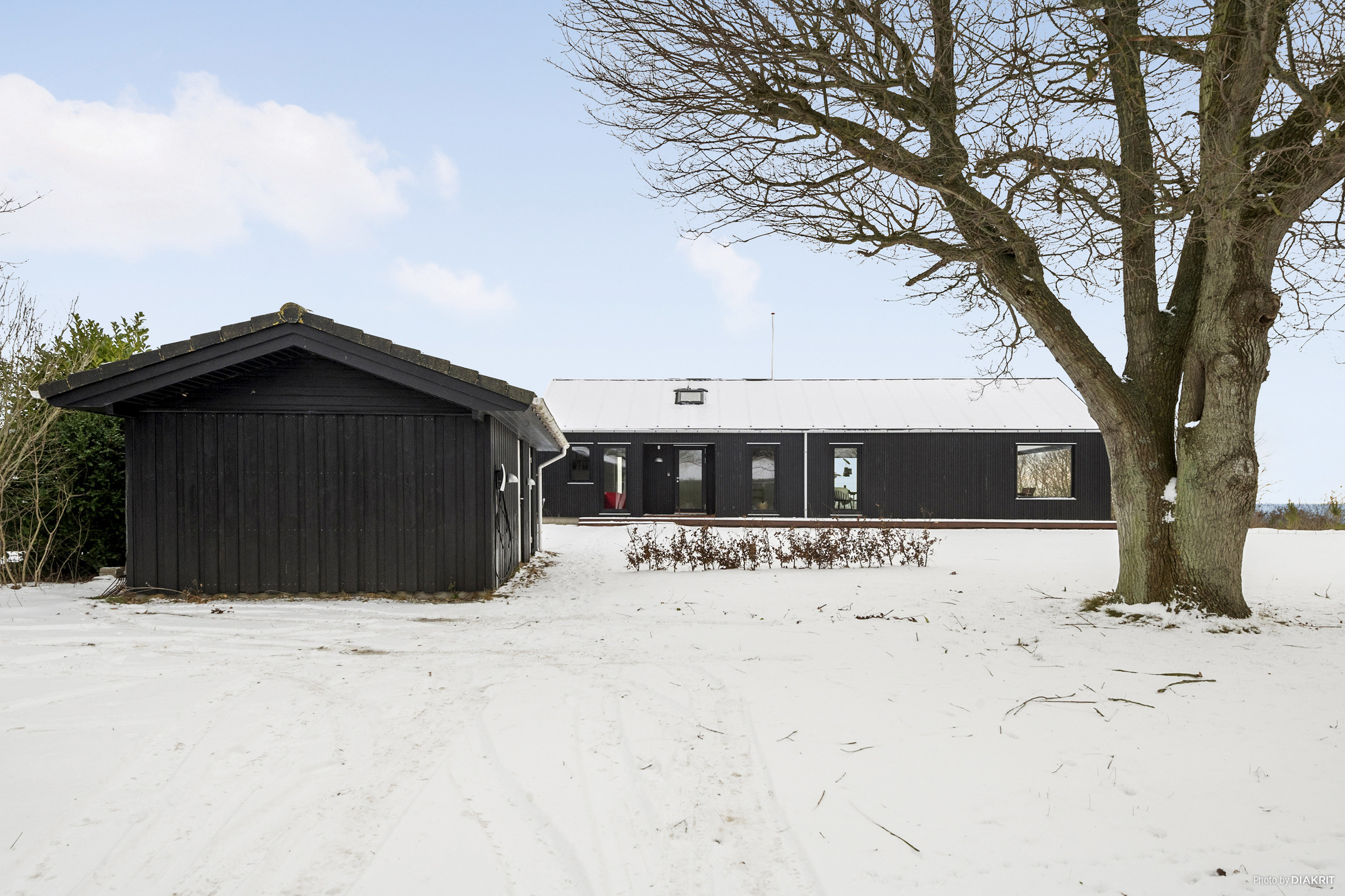 Fremhævet ejendommen billede i fuldskærmstilstand. Billede af Kystvejen 102, Rude Strand, 8300 Odder