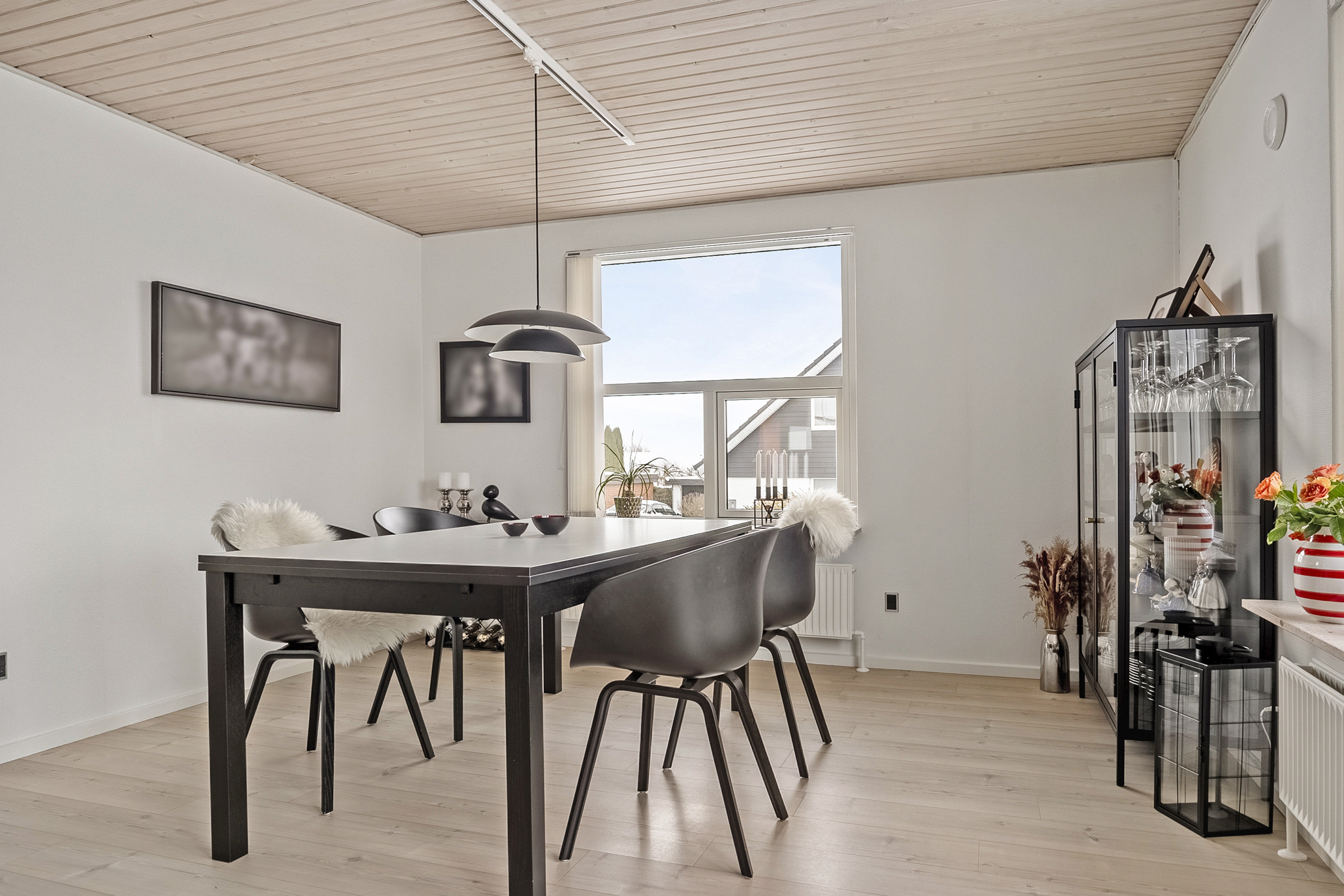 Fremhævet spisestue billede i fuldskærmstilstand. Billede af Hovmarksvej 102, 8700 Horsens