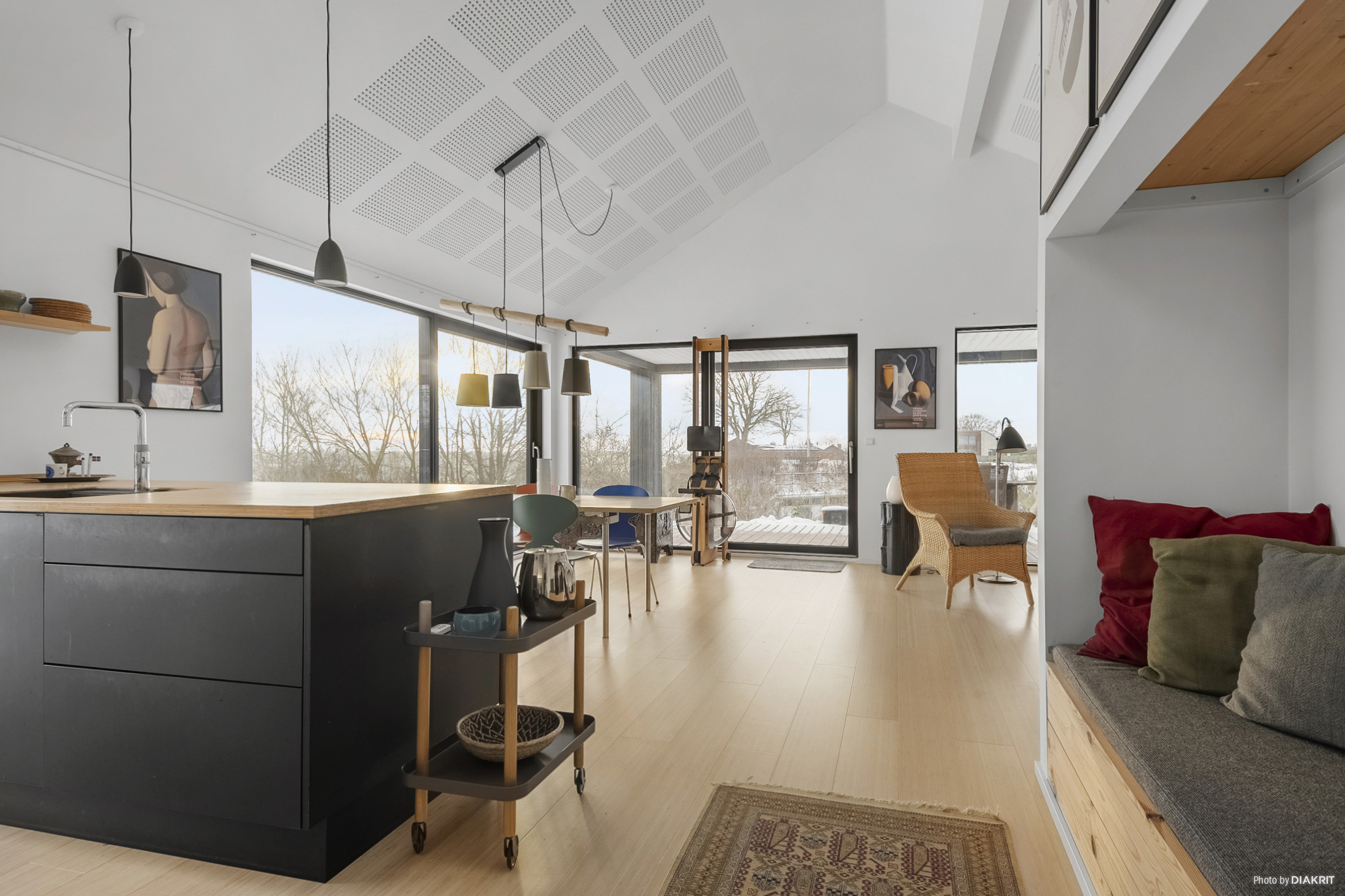 Fremhævet køkken billede i fuldskærmstilstand. Billede af Kystvejen 102, Rude Strand, 8300 Odder