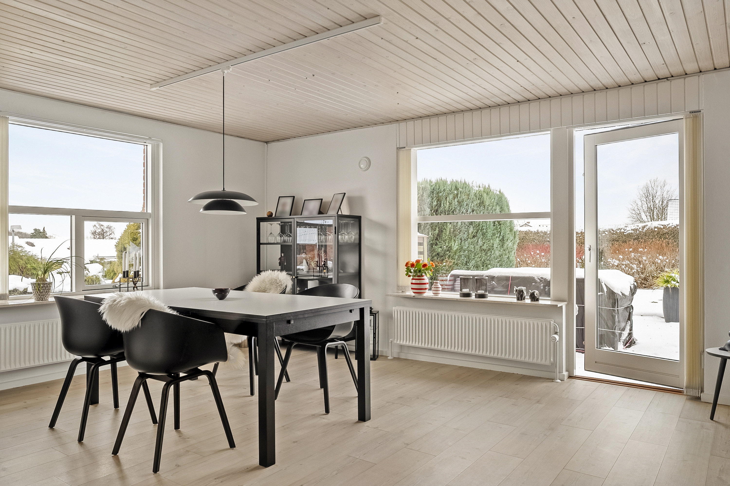 Fremhævet spisestue billede i fuldskærmstilstand. Billede af Hovmarksvej 102, 8700 Horsens