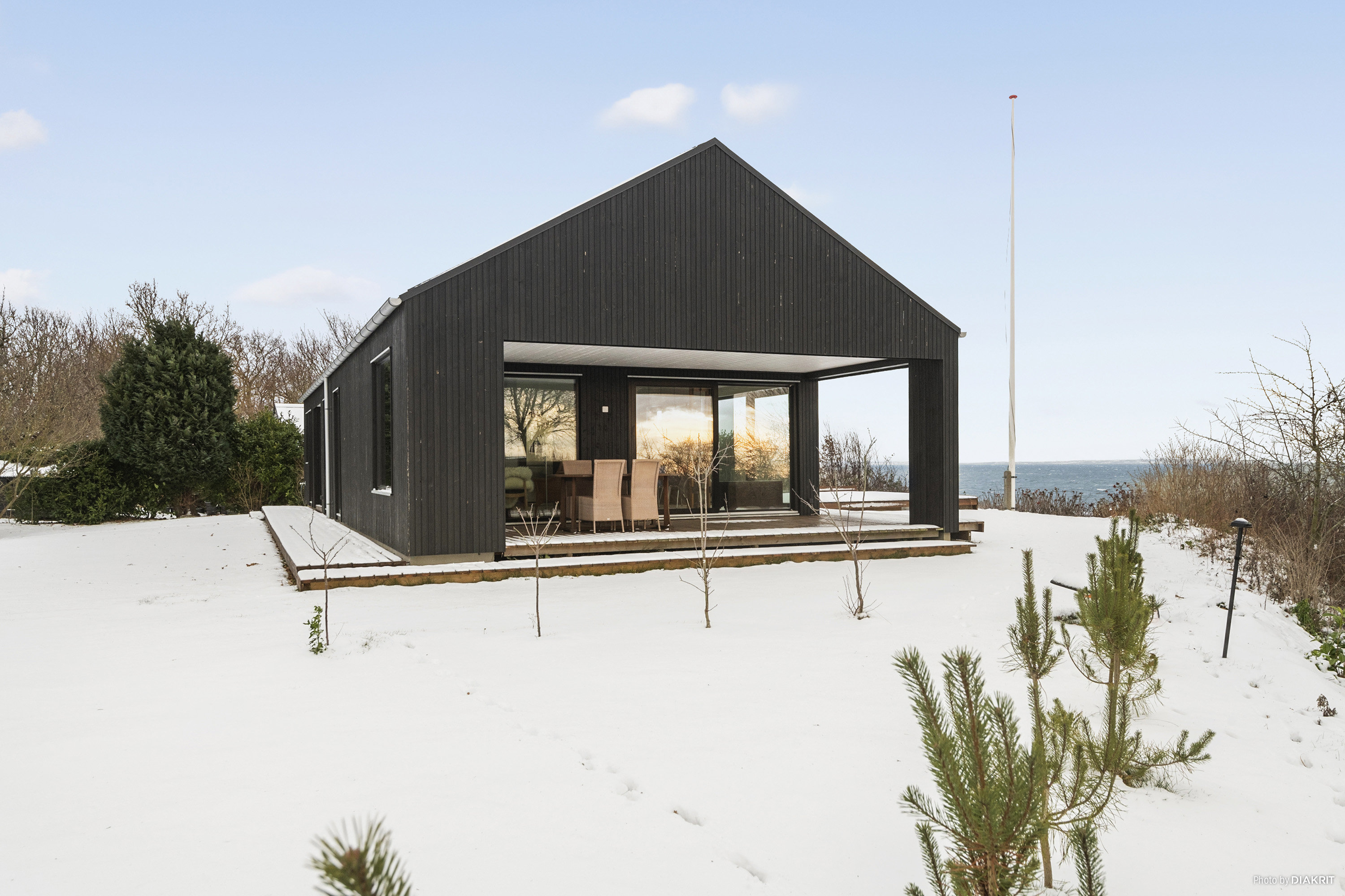 Fremhævet ejendommen billede i fuldskærmstilstand. Billede af Kystvejen 102, Rude Strand, 8300 Odder