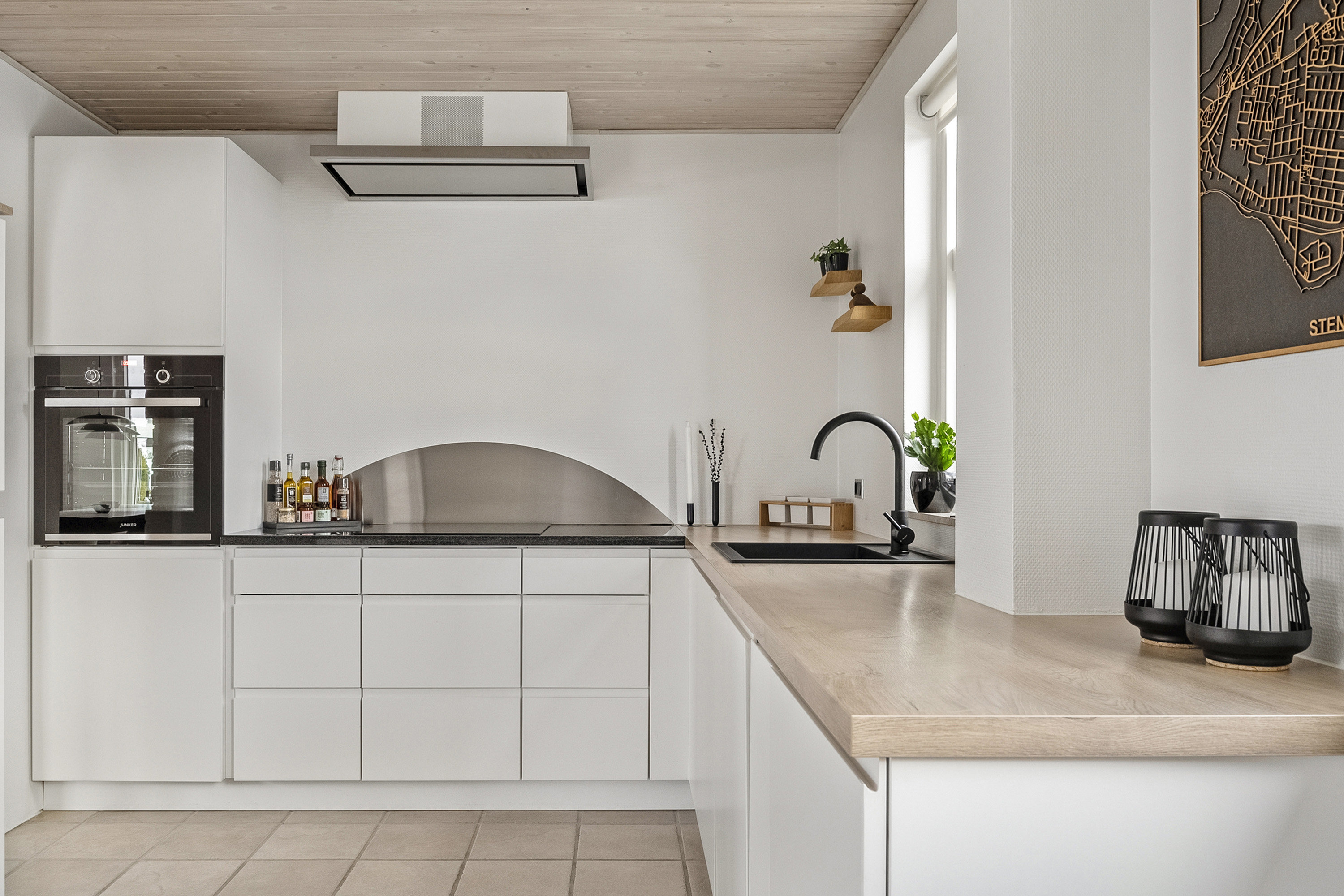 Fremhævet køkken billede i fuldskærmstilstand. Billede af Hovmarksvej 102, 8700 Horsens