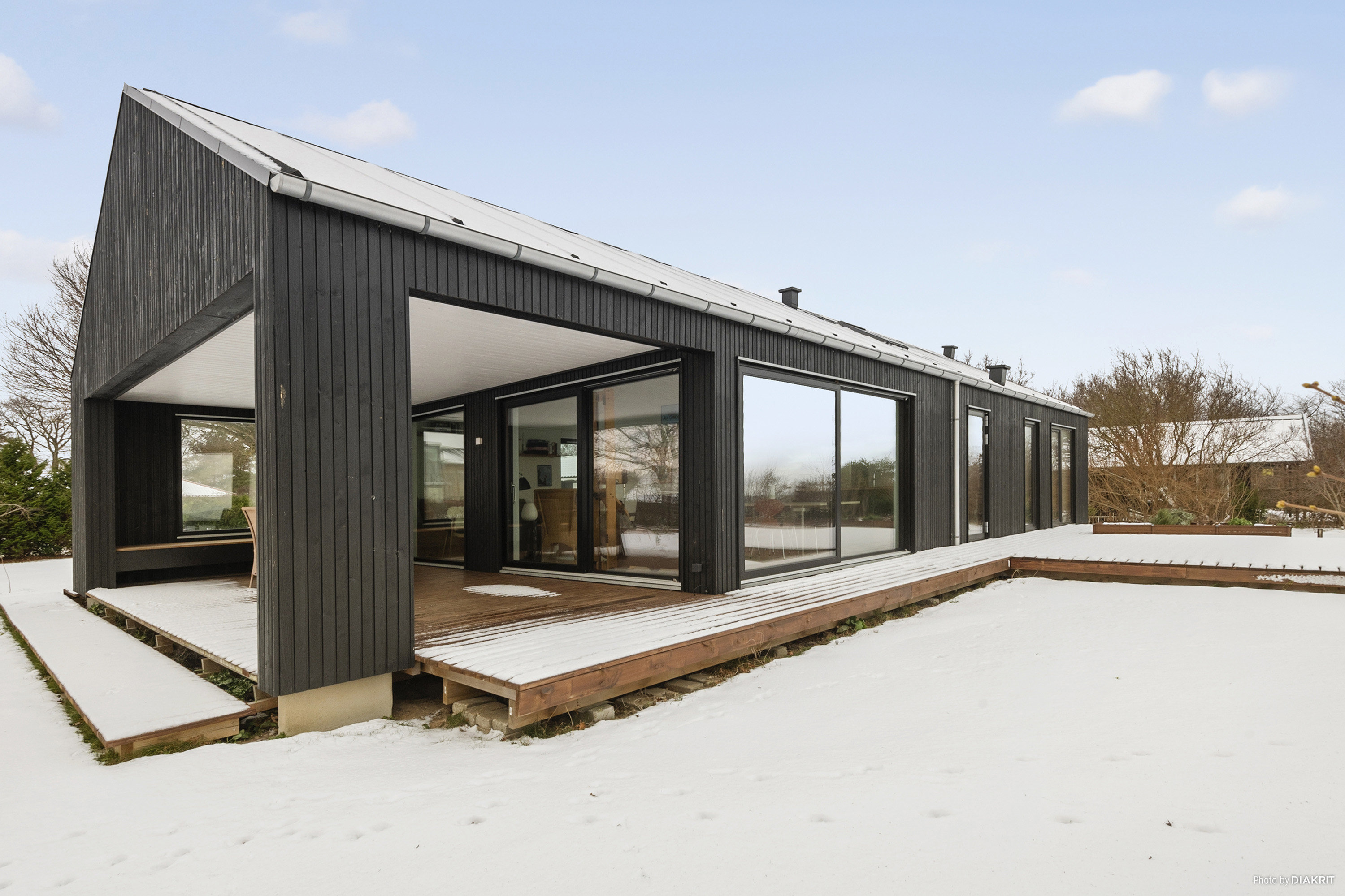 Miniaturebillede 2: ejendommen. Billede af Kystvejen 102, Rude Strand, 8300 Odder