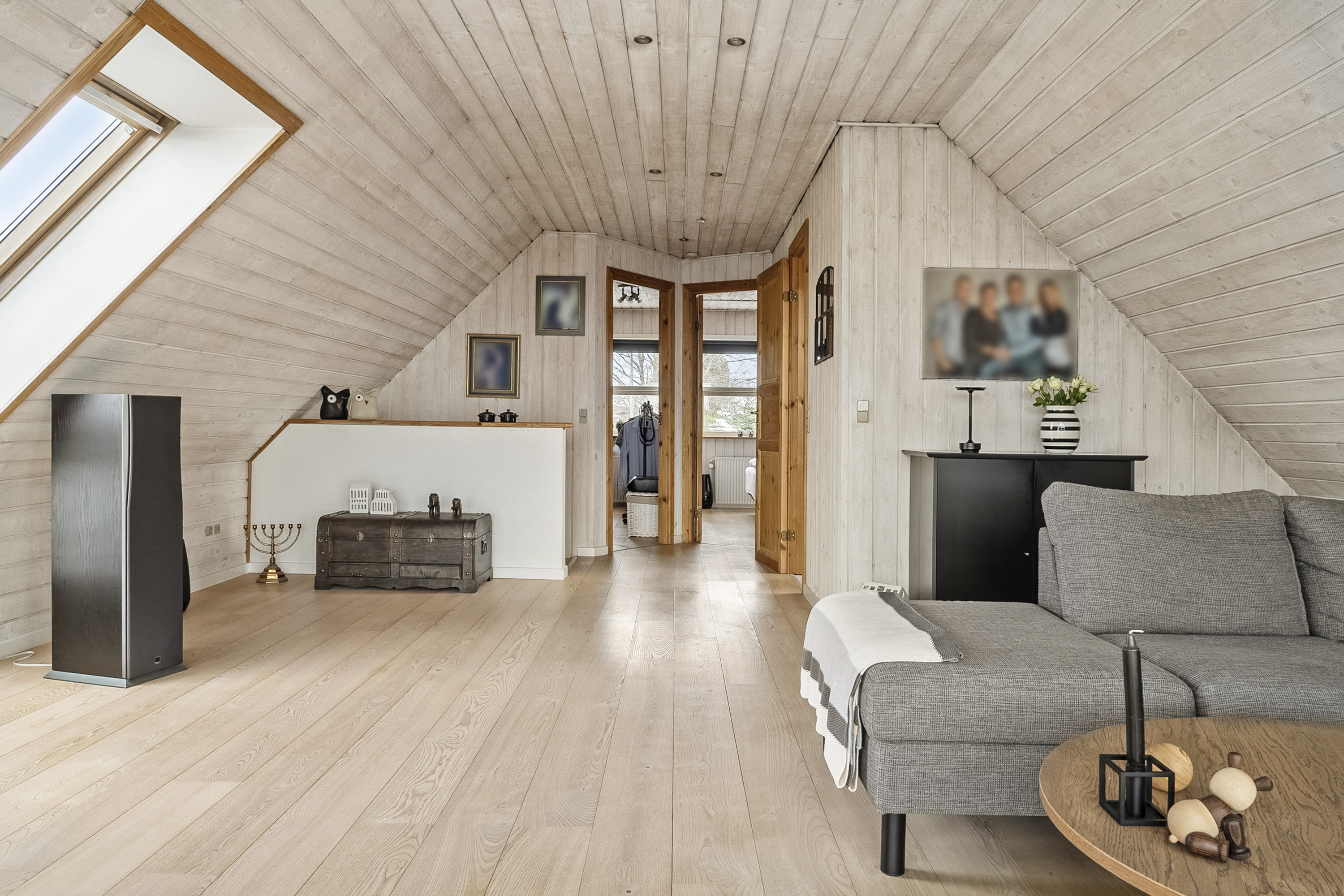 Fremhævet stue billede i fuldskærmstilstand. Billede af Hovmarksvej 102, 8700 Horsens