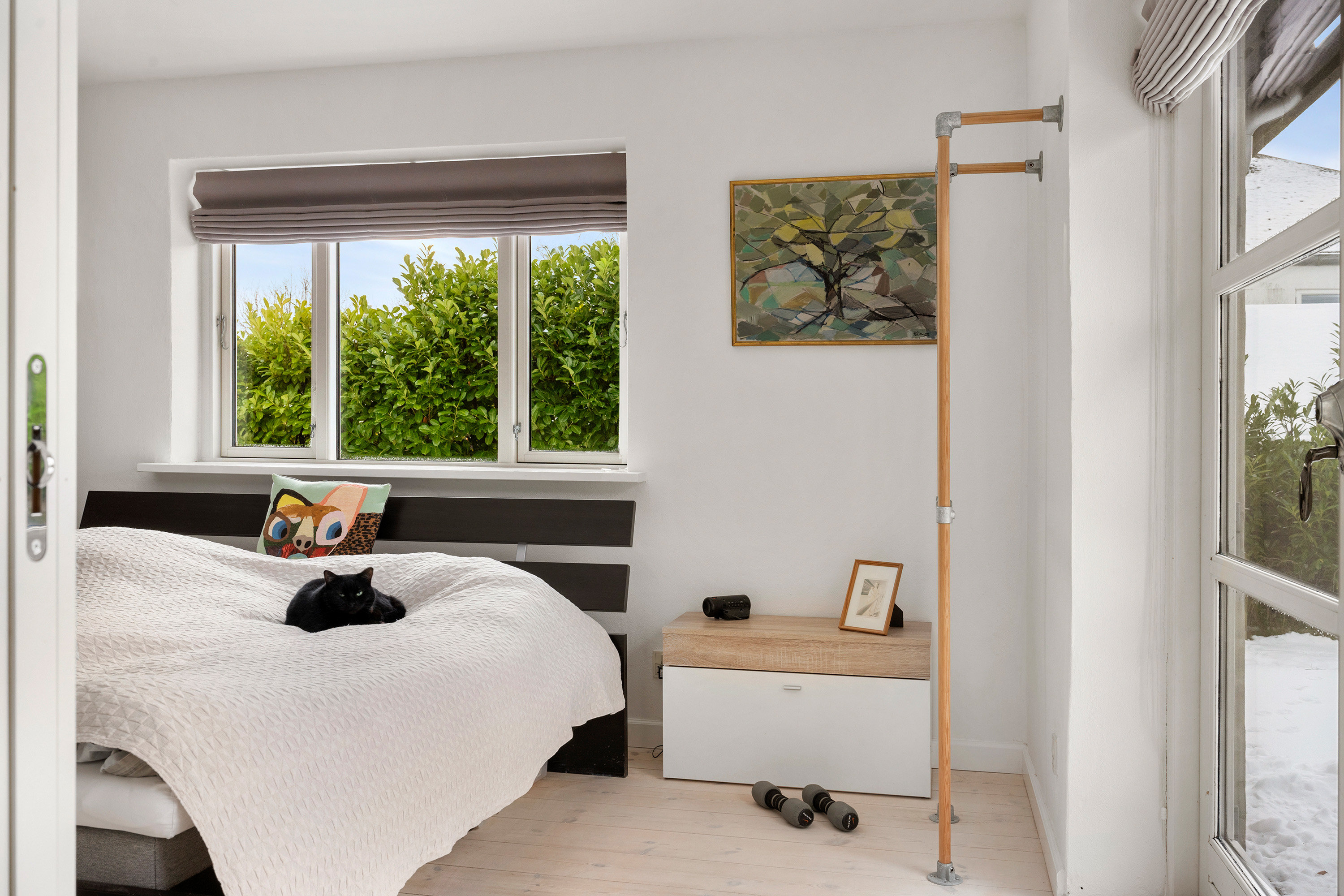 Fremhævet soveværelse billede i fuldskærmstilstand. Billede af Stakkeledet 3, 2970 Hørsholm