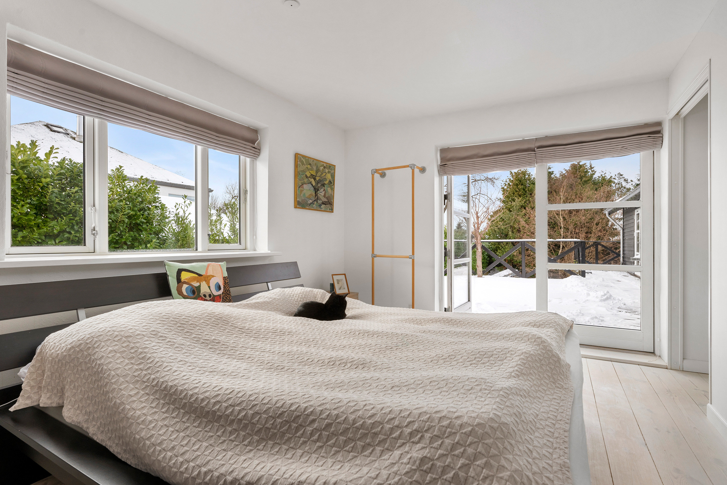 Fremhævet soveværelse billede i fuldskærmstilstand. Billede af Stakkeledet 3, 2970 Hørsholm