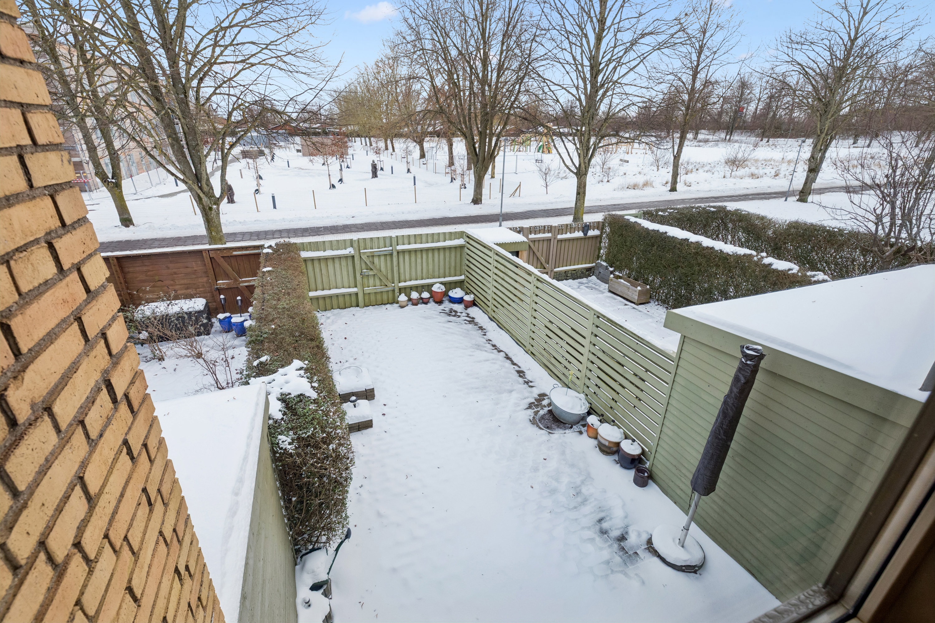 Miniaturebillede 1: altan. Billede af Rønnevangshusene 238, 2630 Taastrup