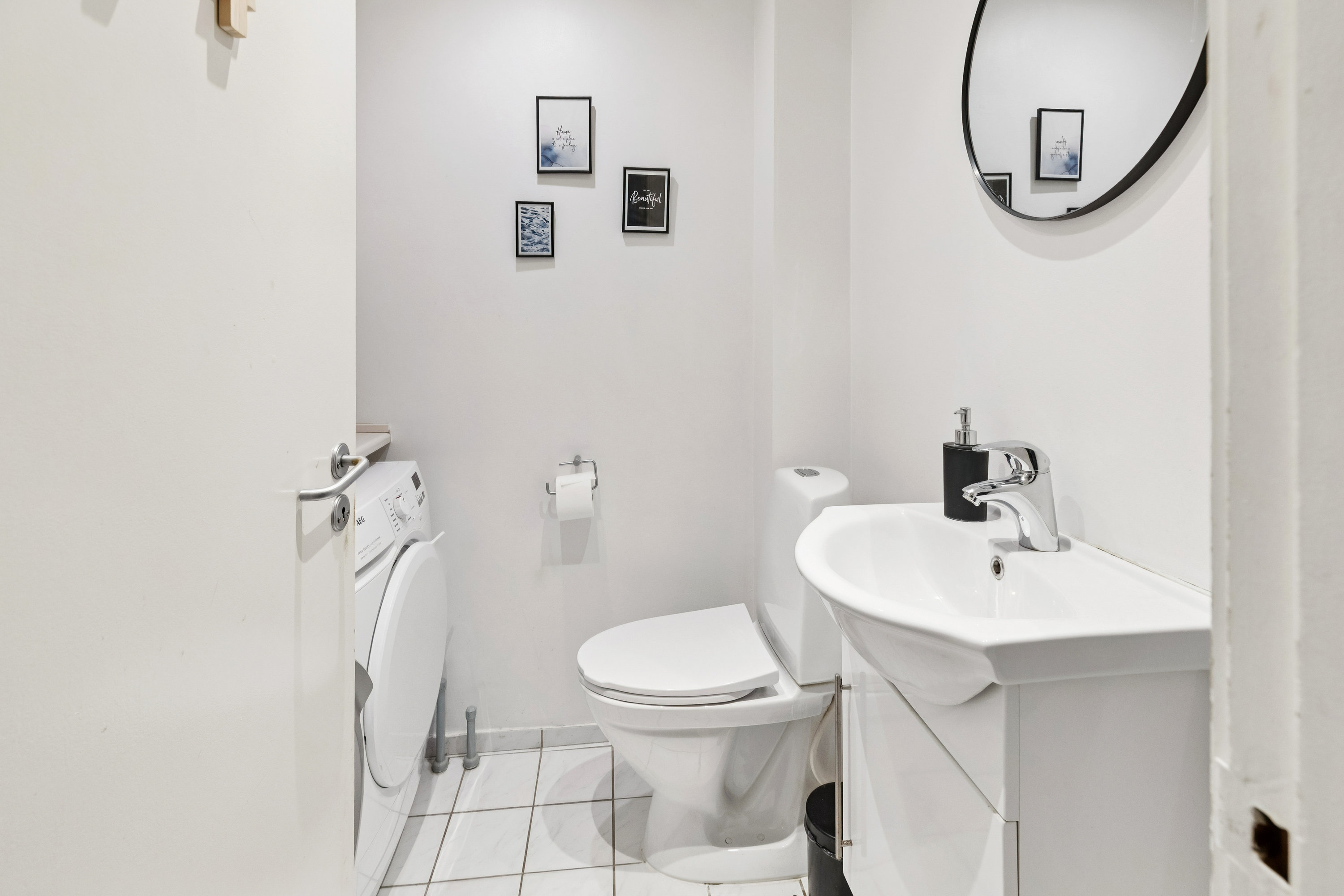 Fremhævet badeværelse billede i fuldskærmstilstand. Billede af Sankt Bendts Alle 55, 2630 Taastrup