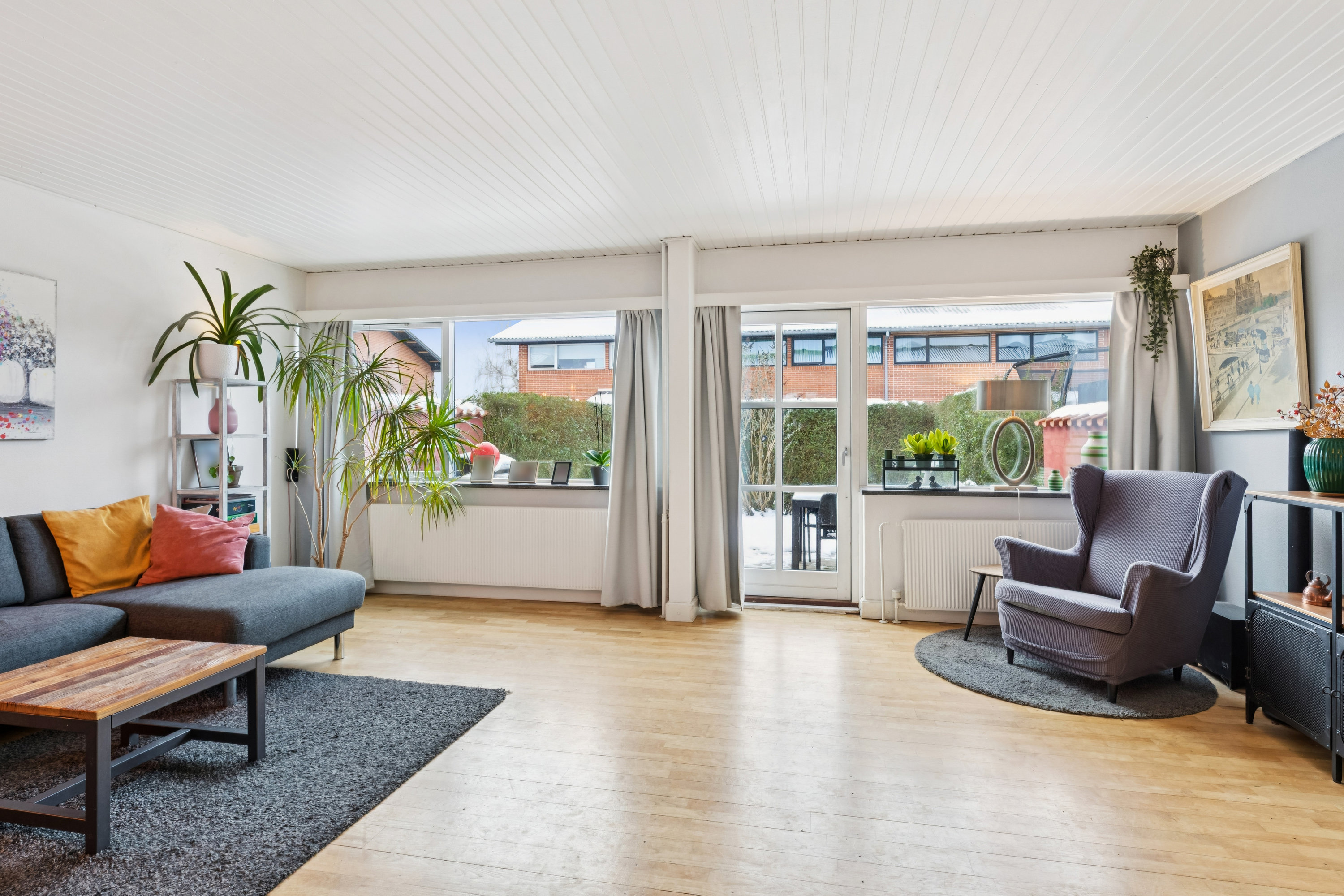 Fremhævet stue billede i fuldskærmstilstand. Billede af Sankt Bendts Alle 55, 2630 Taastrup