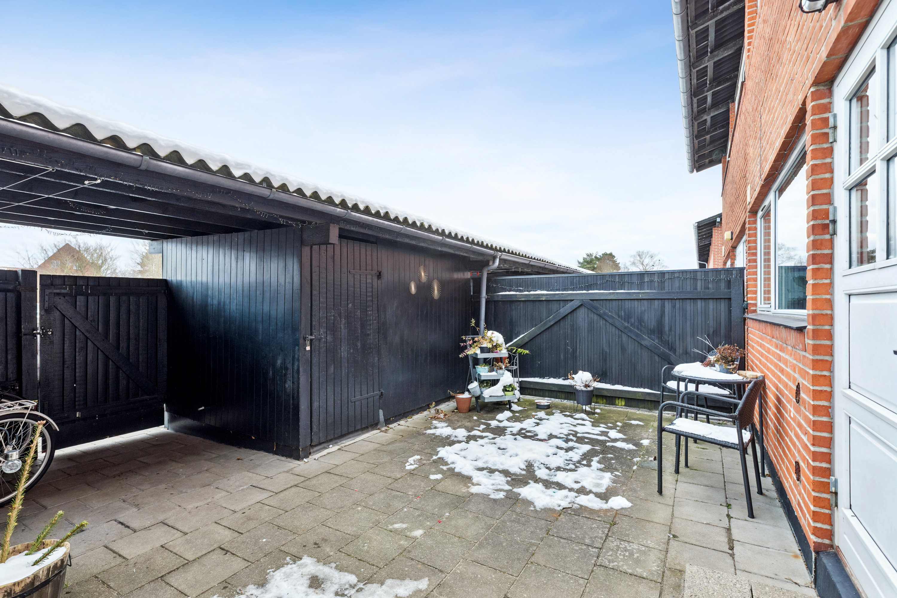 Fremhævet terrasse billede i fuldskærmstilstand. Billede af Sankt Bendts Alle 55, 2630 Taastrup