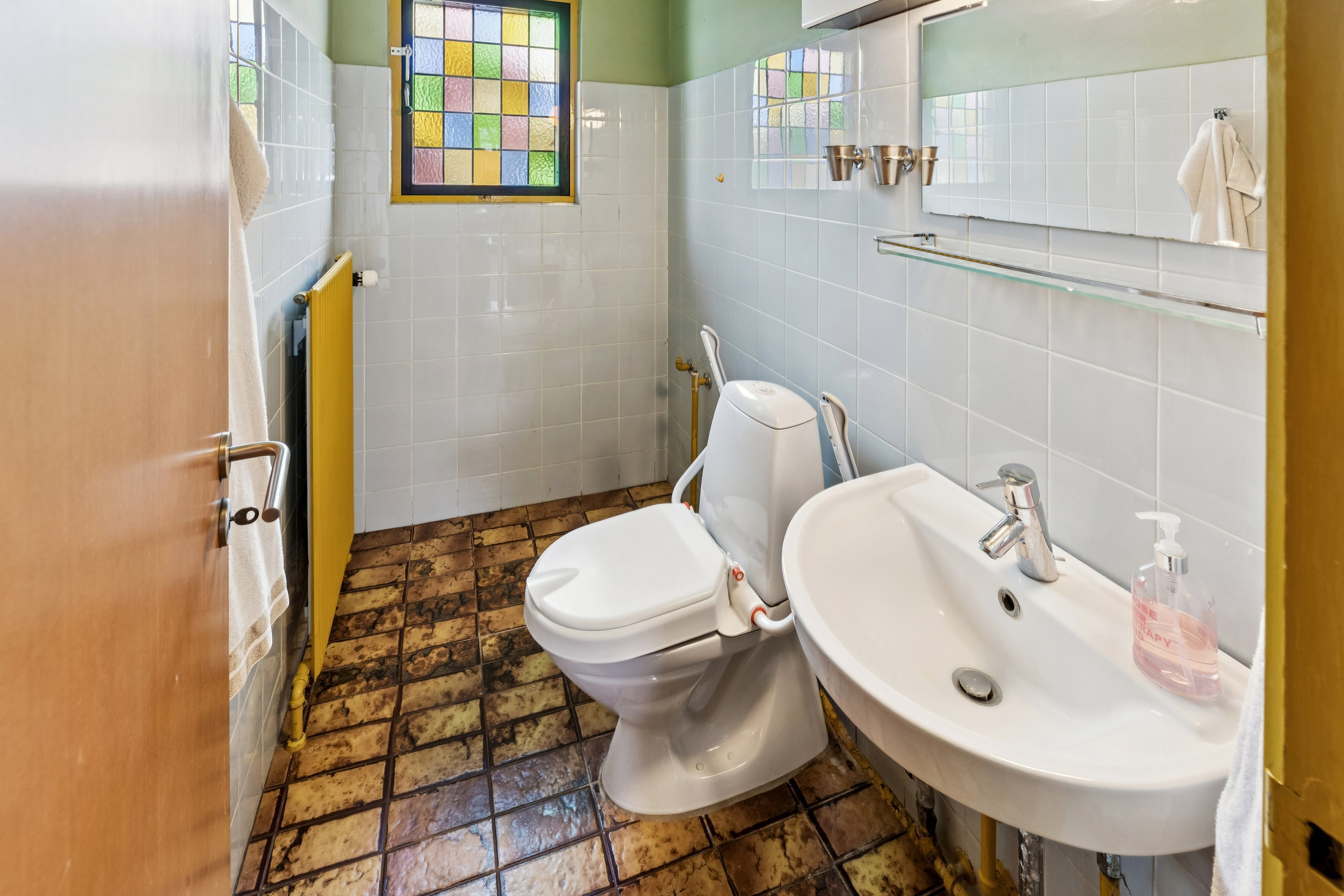 Fremhævet badeværelse billede i fuldskærmstilstand. Billede af Tjørneholmen 14, 2630 Taastrup