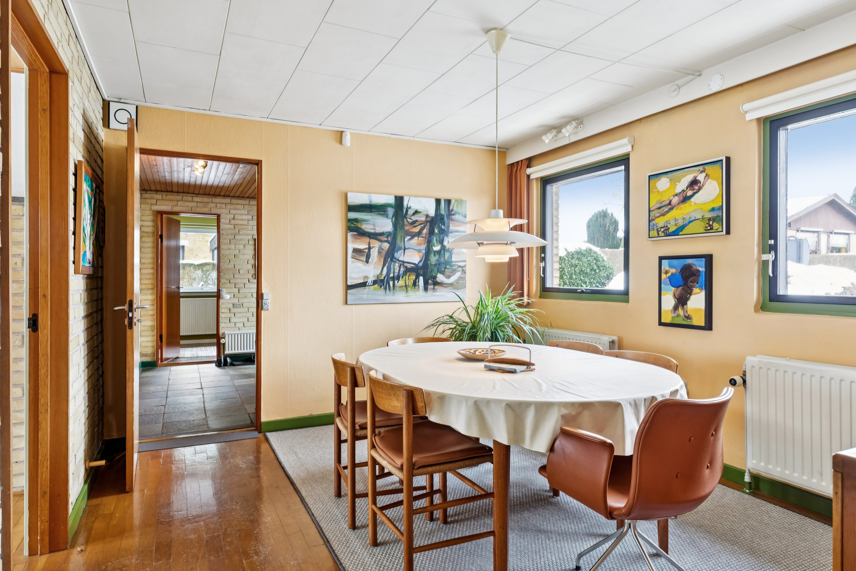 Fremhævet stue billede i fuldskærmstilstand. Billede af Tjørneholmen 14, 2630 Taastrup