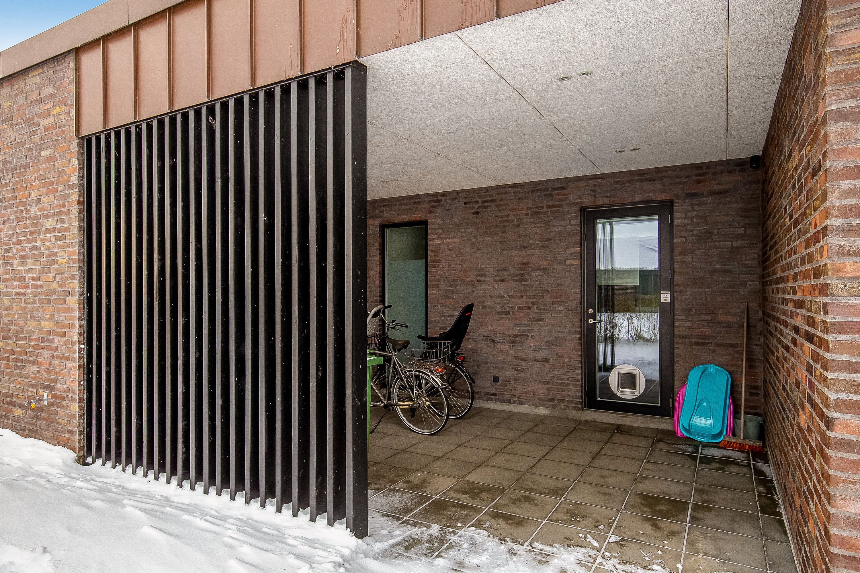 Fremhævet cykelskur billede i fuldskærmstilstand. Billede af Pilehaven 22, Bredballe, 7120 Vejle Øst