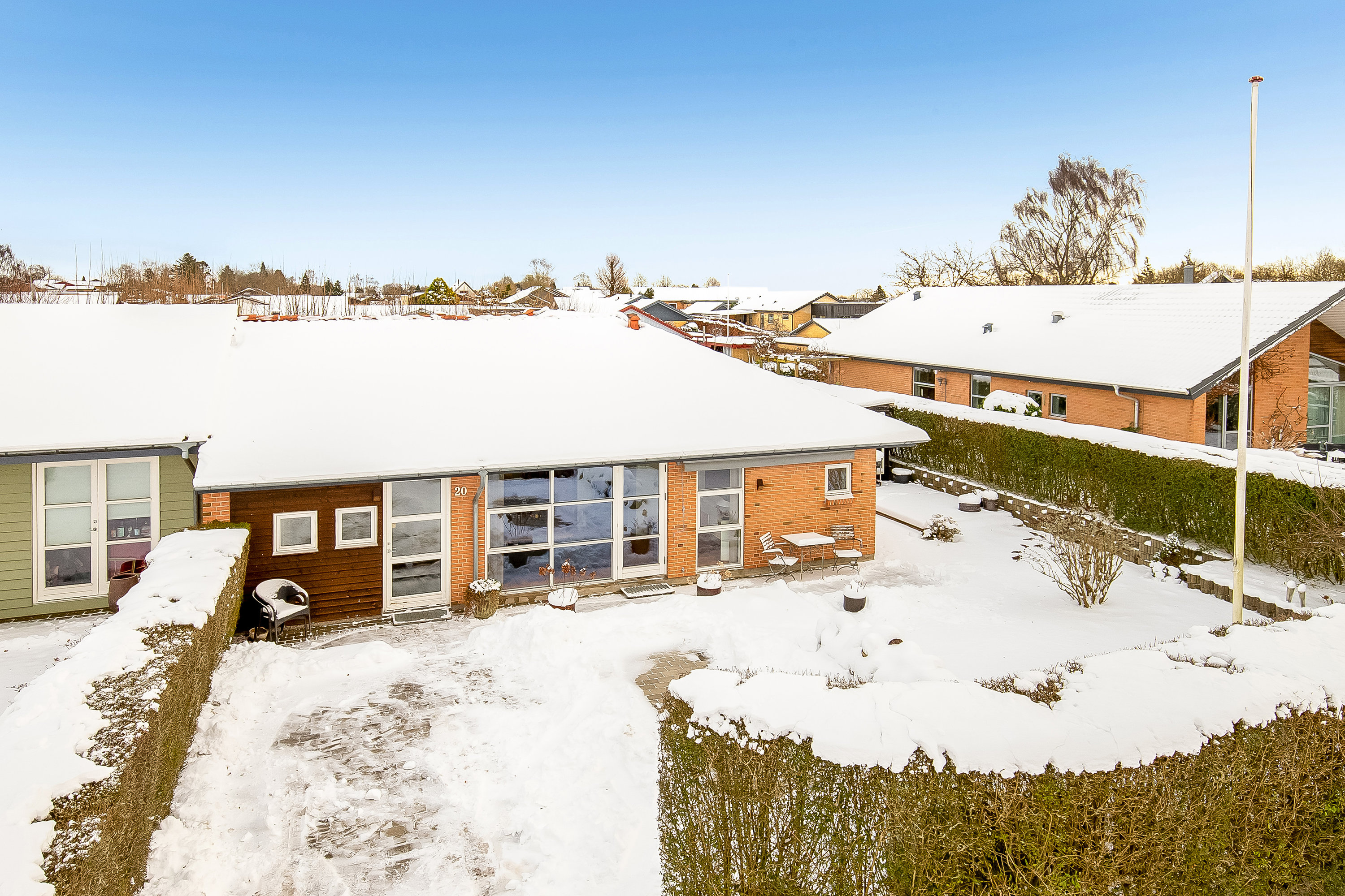 Fremhævet mastefoto billede i fuldskærmstilstand. Billede af Pallasvej 20, Uhrhøj, 7100 Vejle